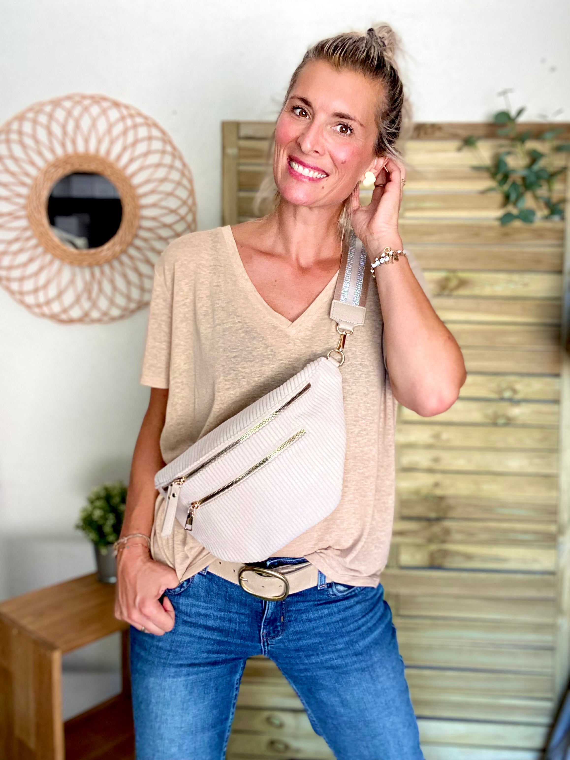Sac banane XL en velours côtelé 2 zips et sangle fantaisie - WENDY - Beige clair