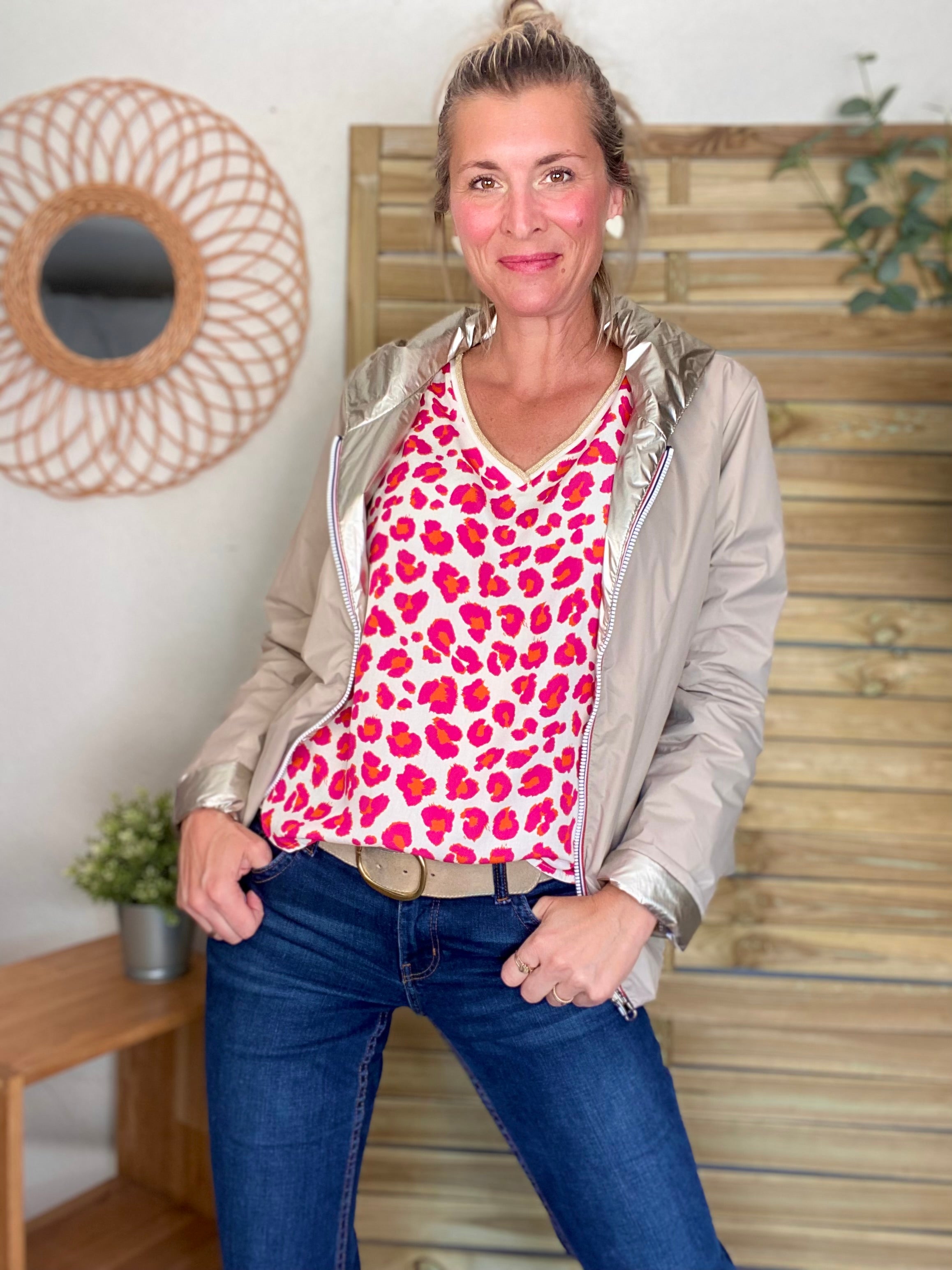 Top imprimé Léo col V avec lurex MISHA - Fuschia