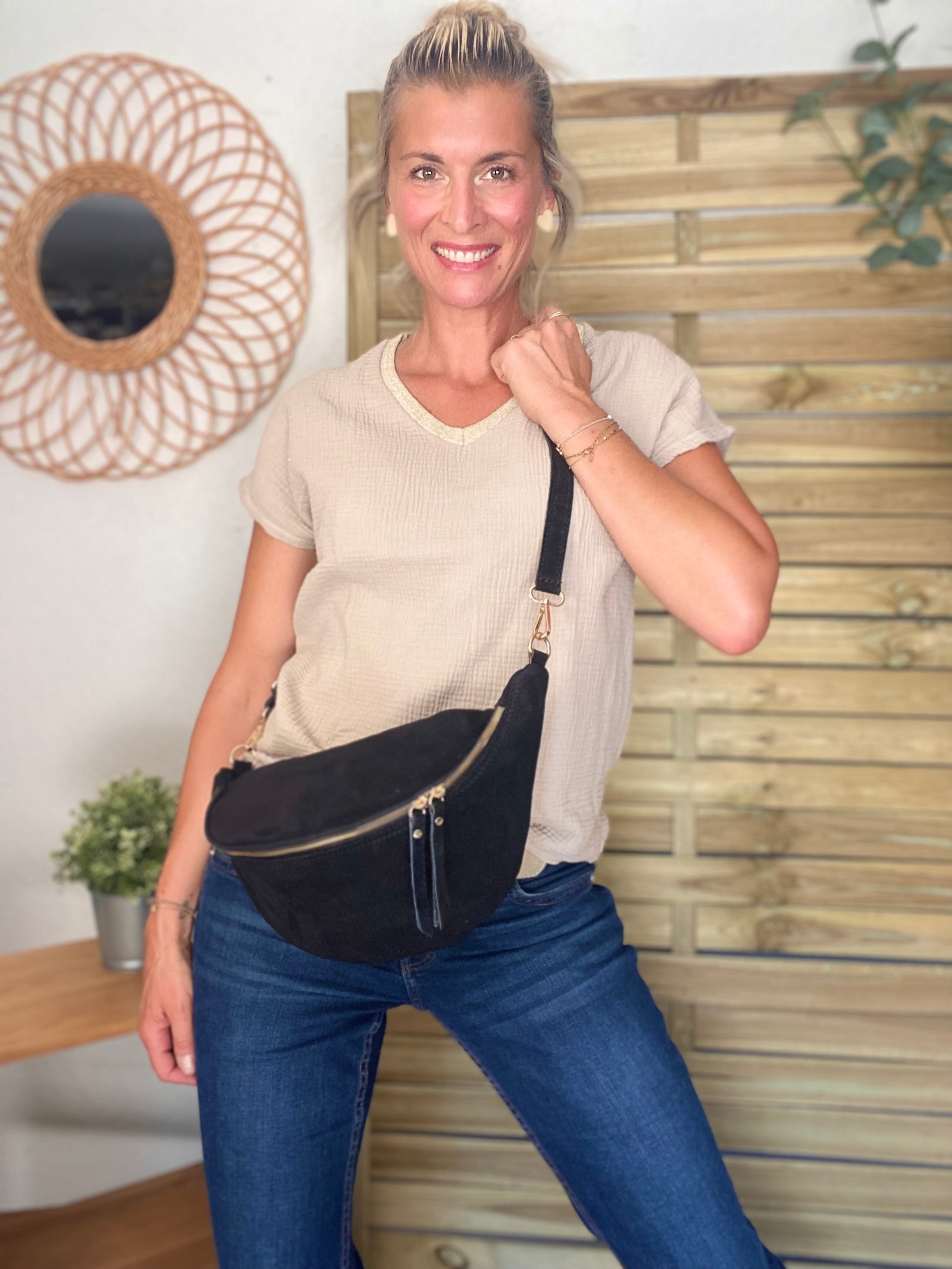 Sac banane XL en croite de cuir - JANE - Noir