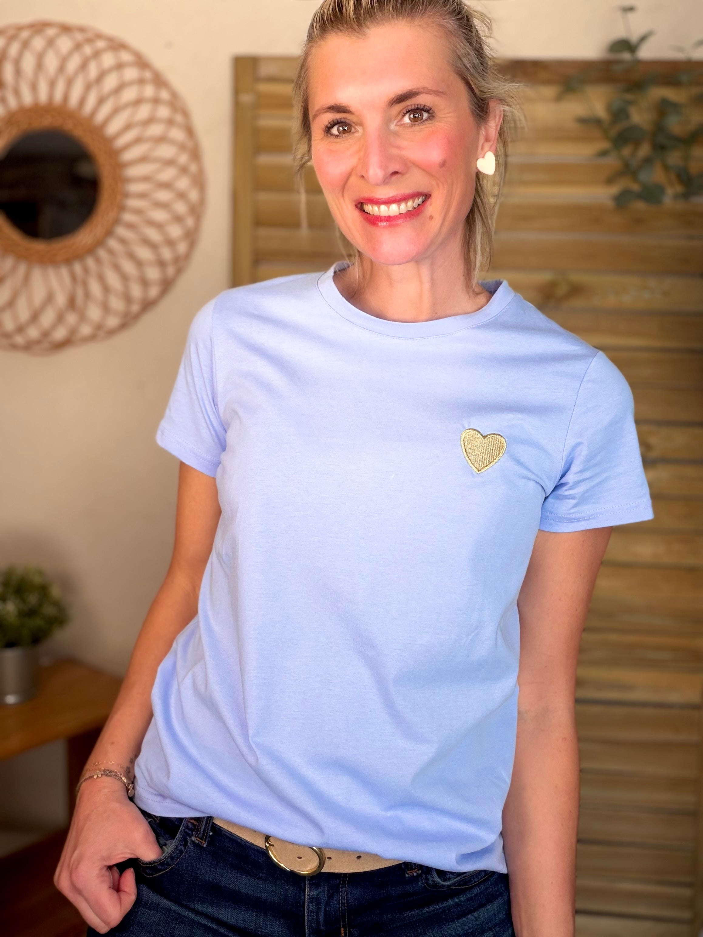 Tee shirt cœur brodé doré 💛 PIA Bleu ciel