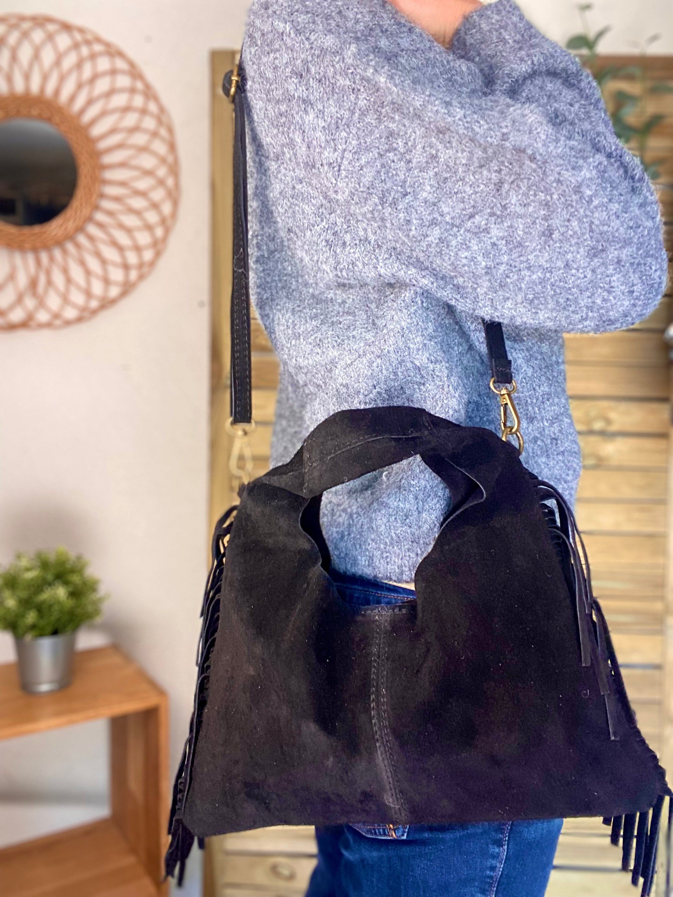 Sac en cuir daim avec franges AARON - Noir