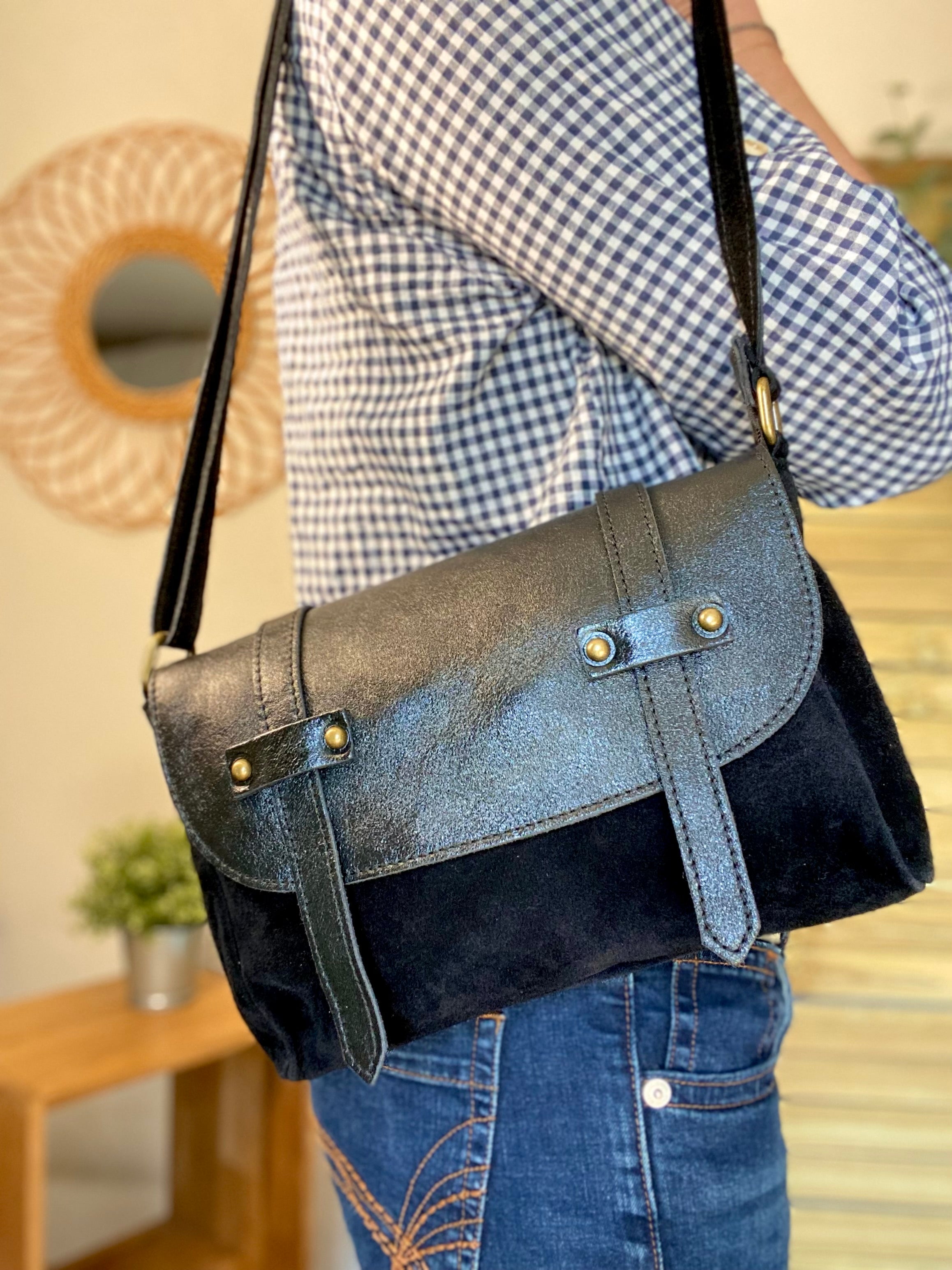 Sac bandoulière en cuir daim et irisé ESMÉE - Full Noir