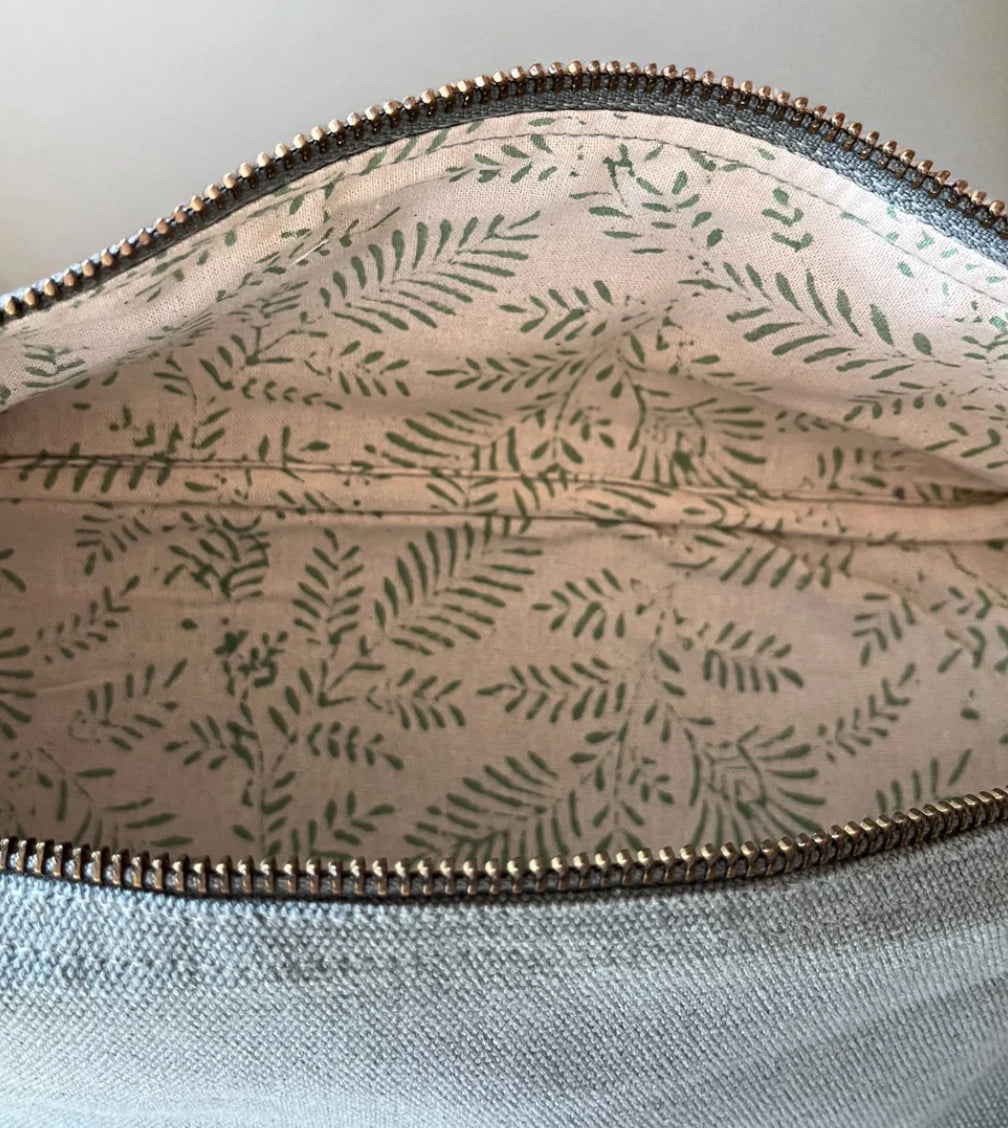 Sac banane en toile MUM OF - Vert sauge - FAMILY IMPACT STORIES