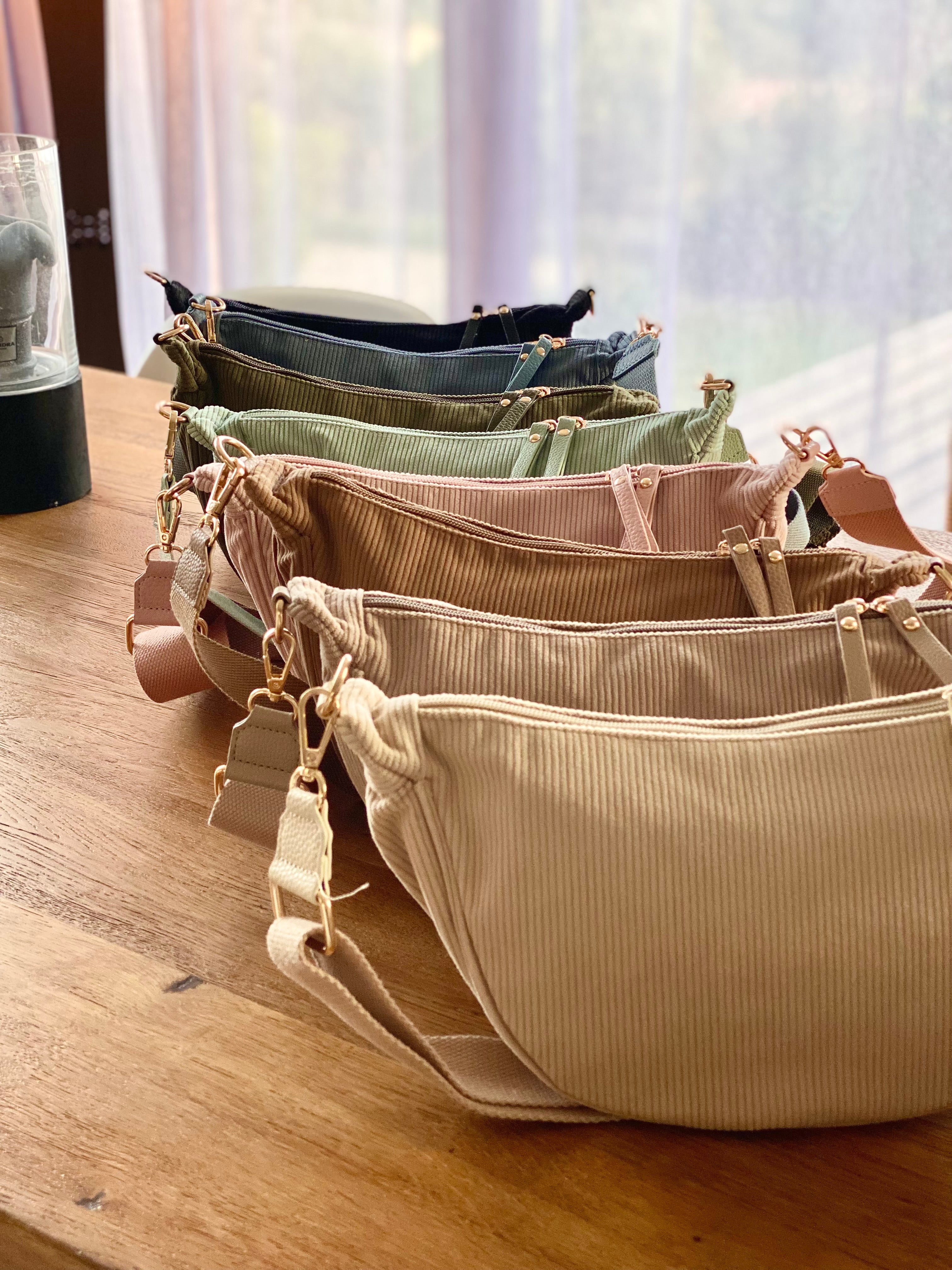 Sac besace demi-lune XL velours côtelé - AMY - Noir