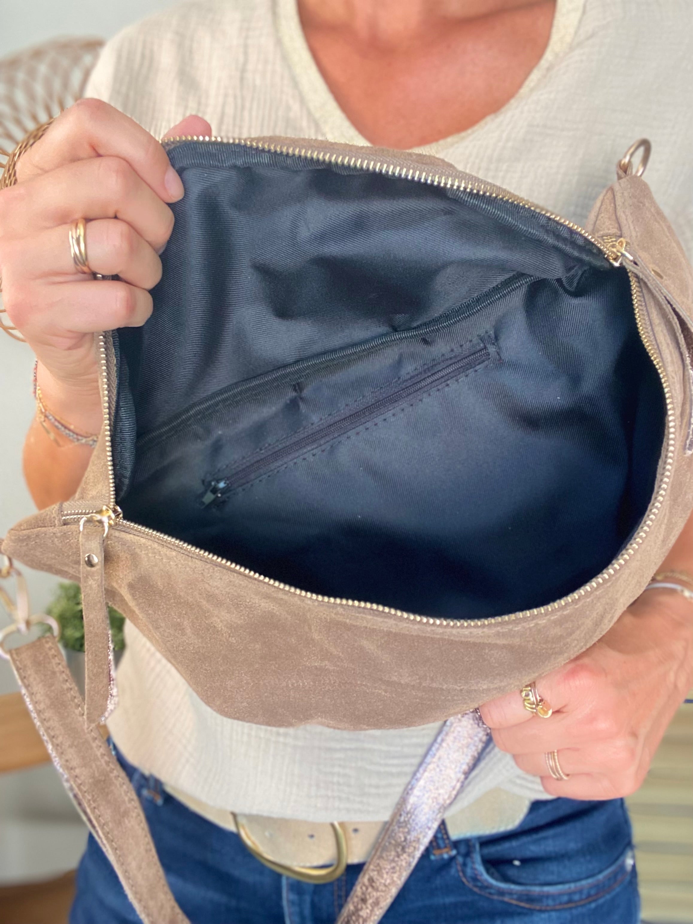 Sac banane XL en croite de cuir - JANE - Taupe