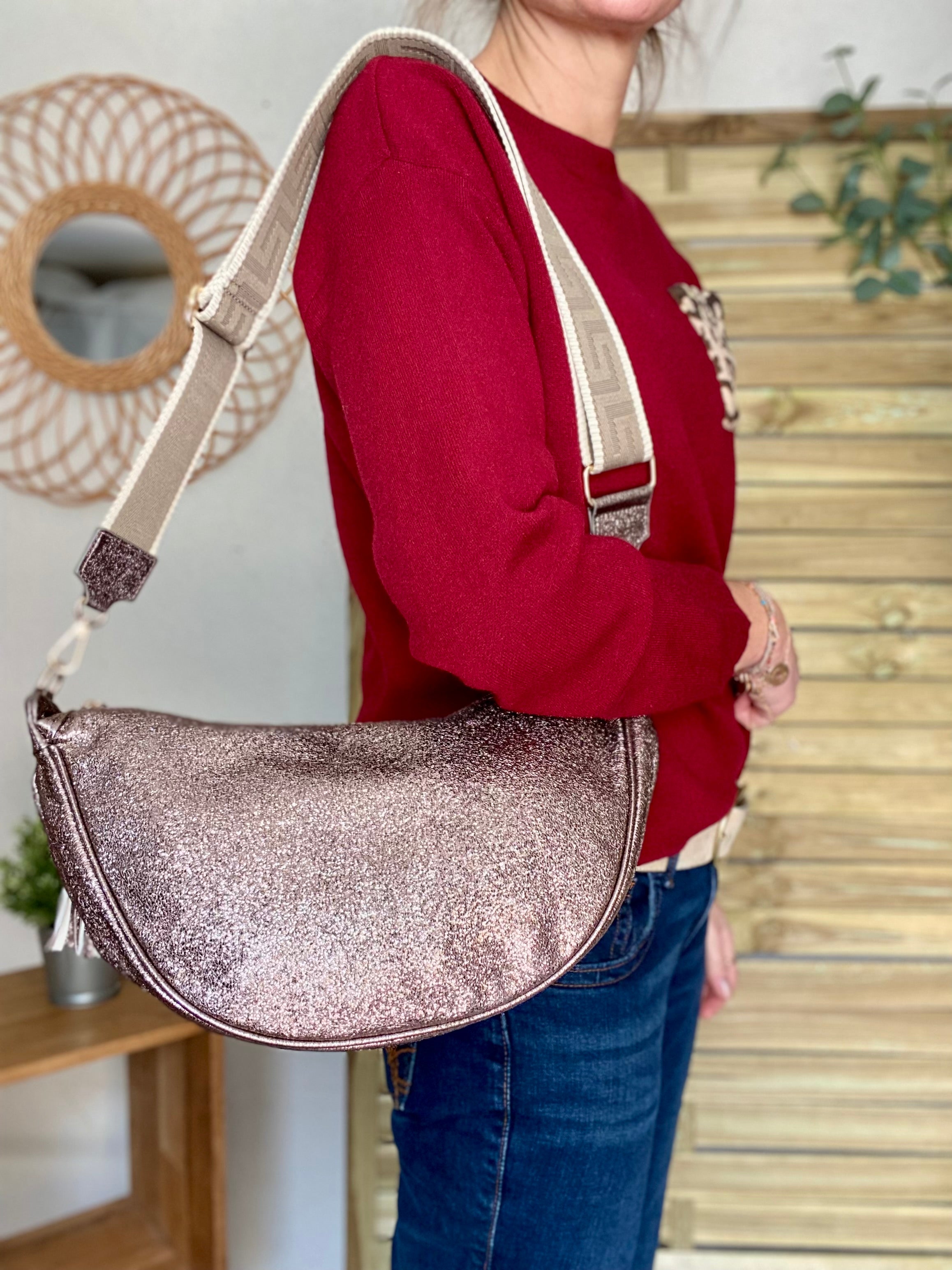 Sac besace demi-lune XL irisé, sangle fantaisie - AMY - Bronze