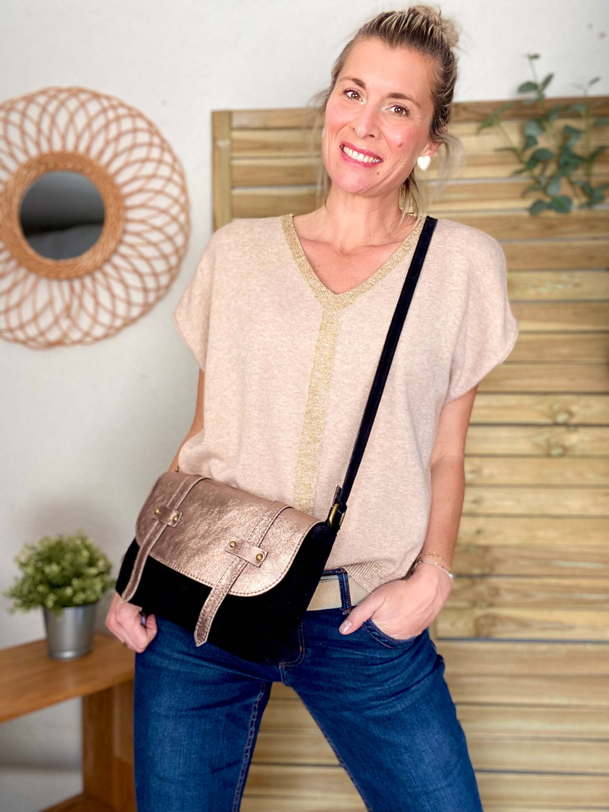 Sac bandoulière en cuir daim et irisé ESMÉE - Noir Bronze