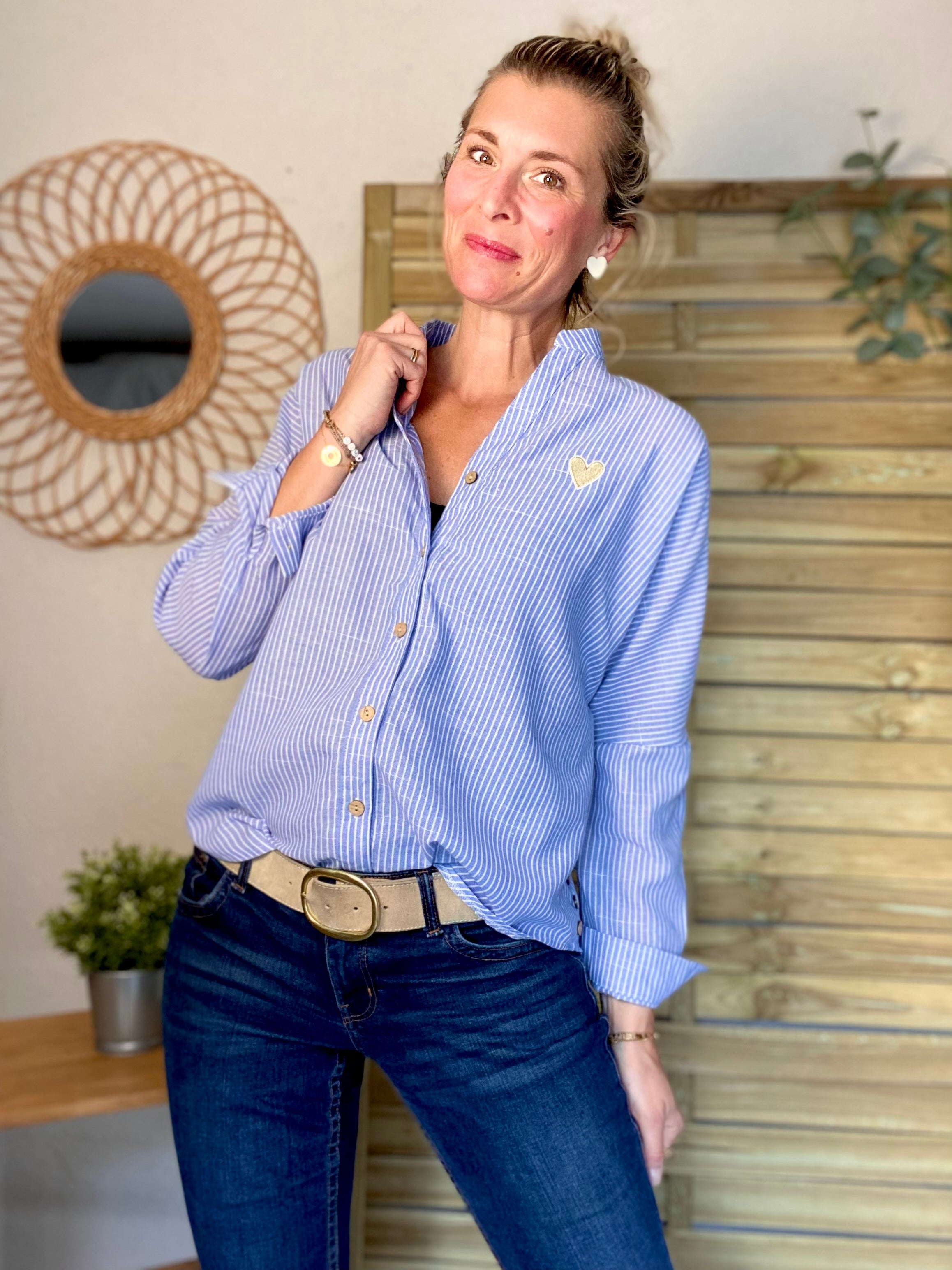 Chemise à rayures bleues (avec ou sans coeur💛)- MARGOT