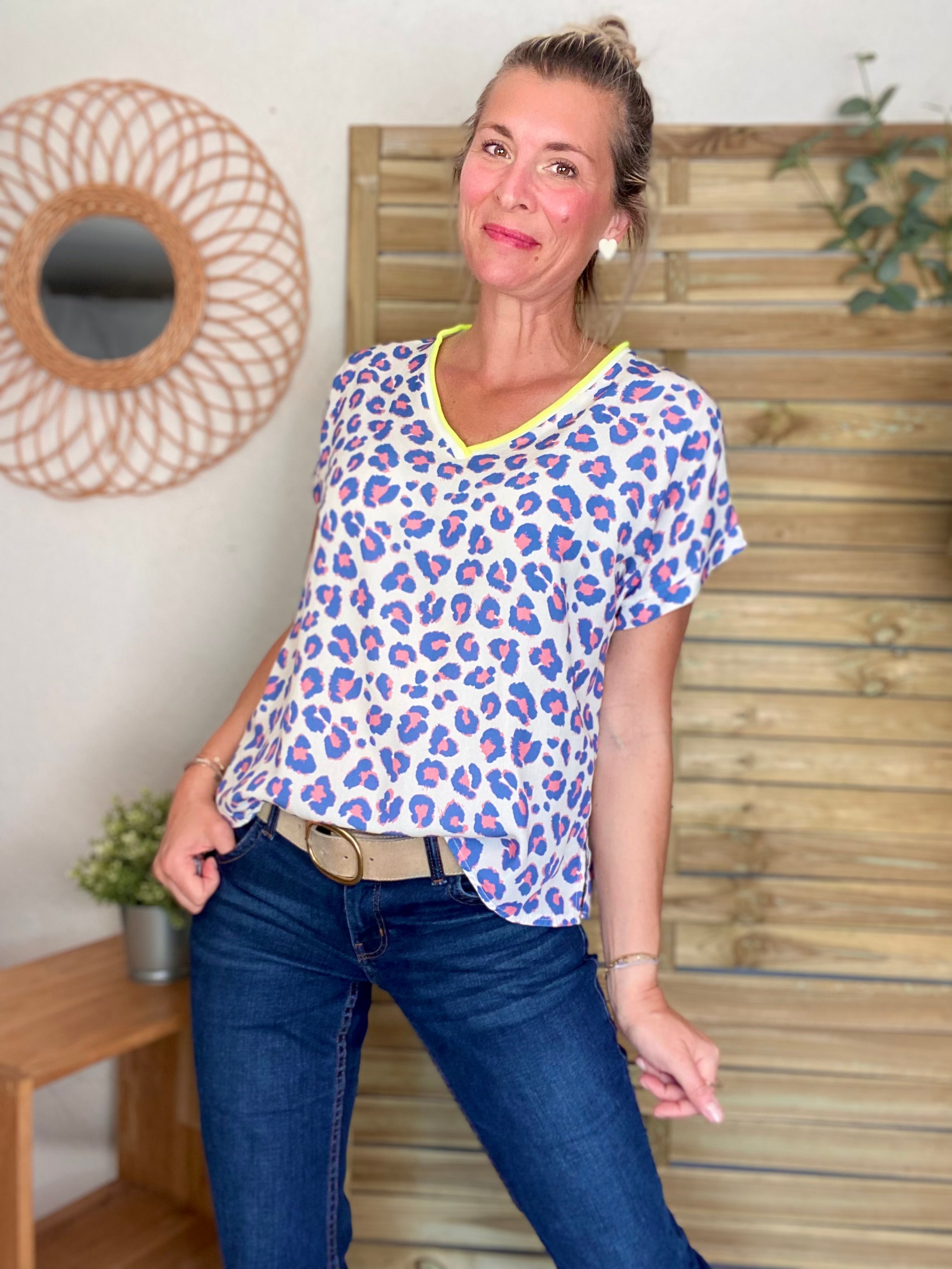 Top imprimé Léo col V avec lurex MISHA - Bleu jean