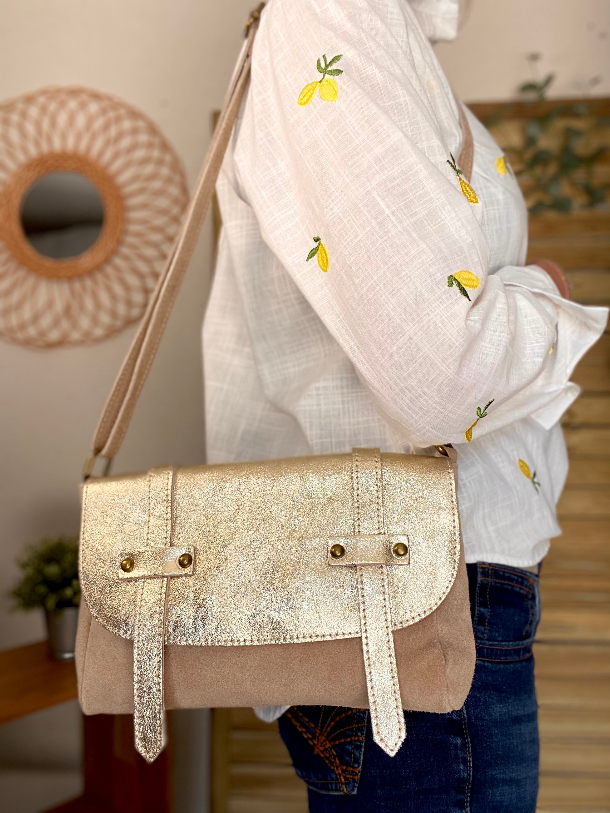 Sac bandoulière en cuir daim et irisé ESMÉE - Beige Doré