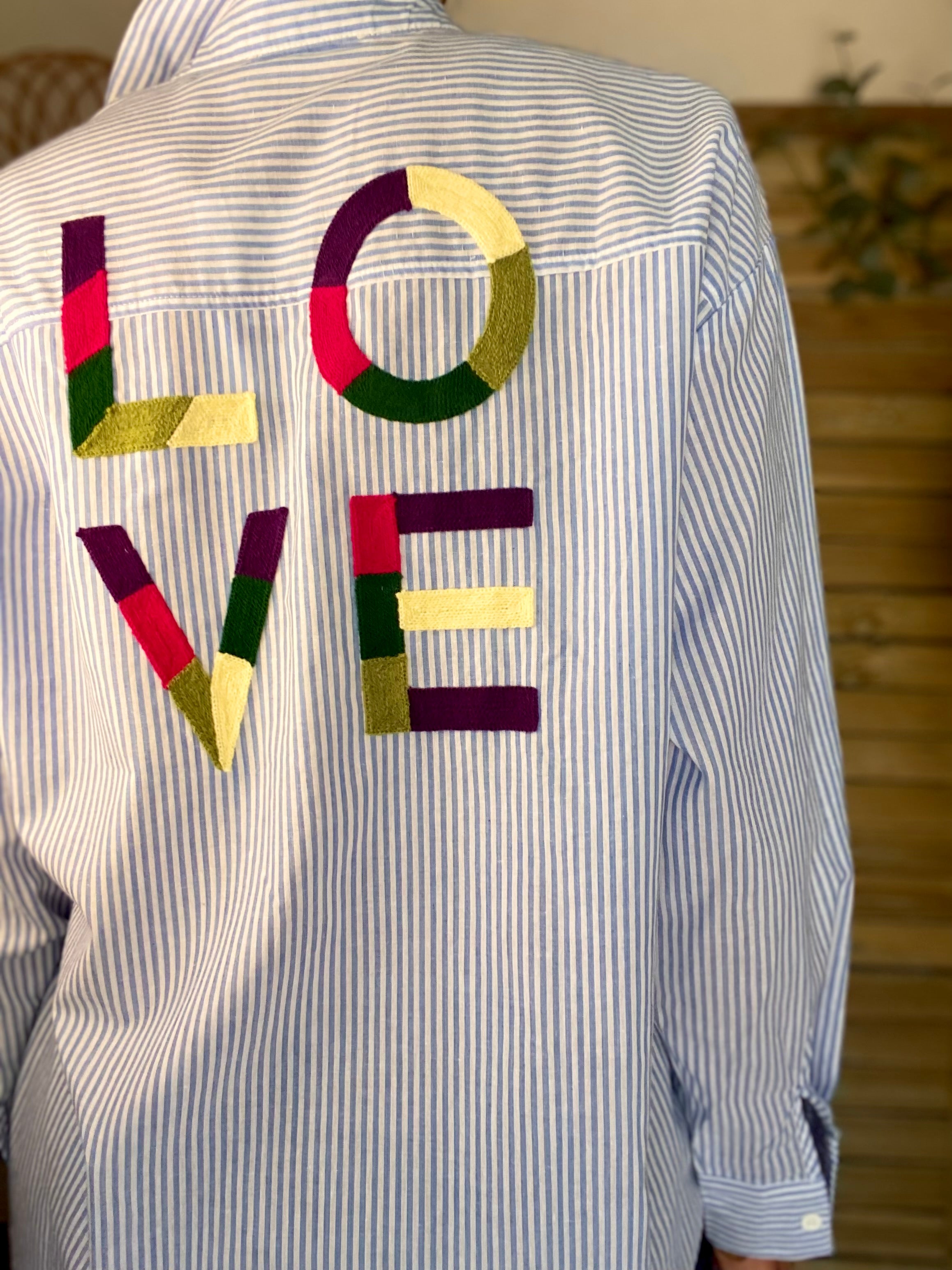 Chemise rayée brodée LOVE multico LANA - Bleue