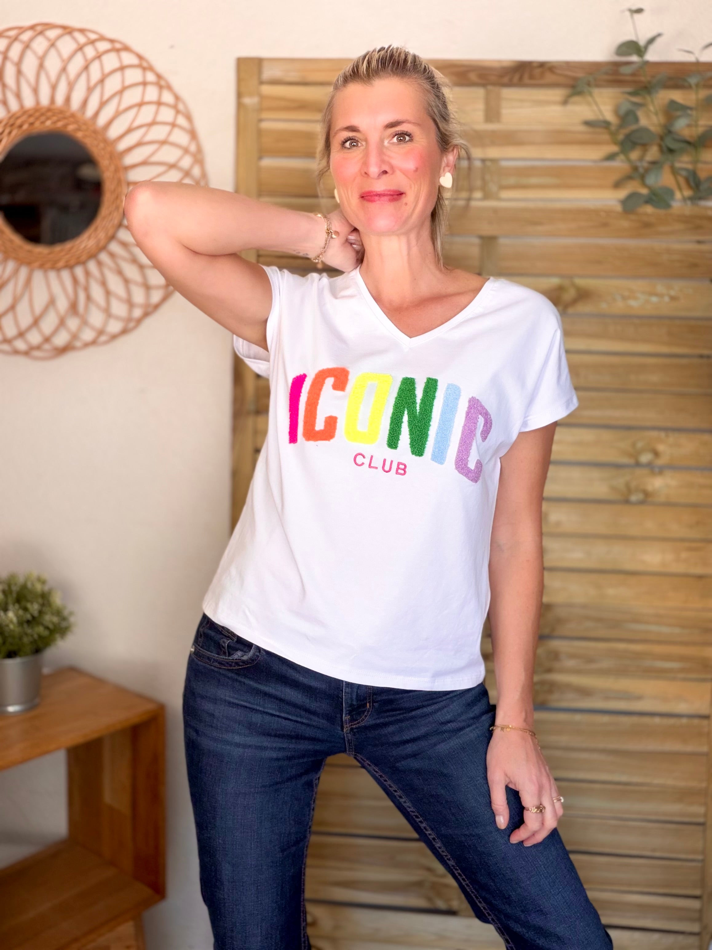 Tee shirt col V cœur ICONIC club MIRANDA Blanc