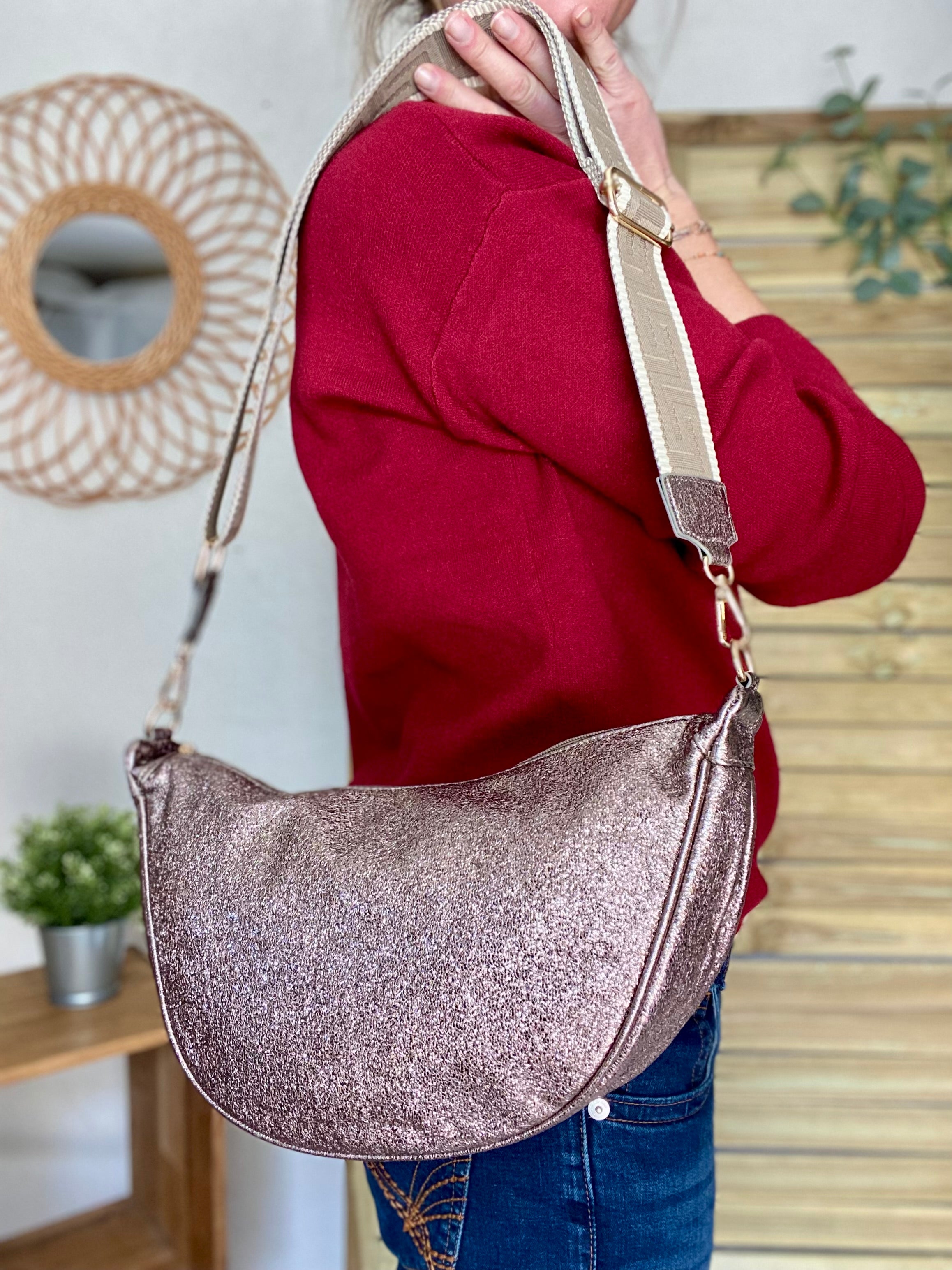 Sac besace demi-lune XL irisé, sangle fantaisie - AMY - Bronze