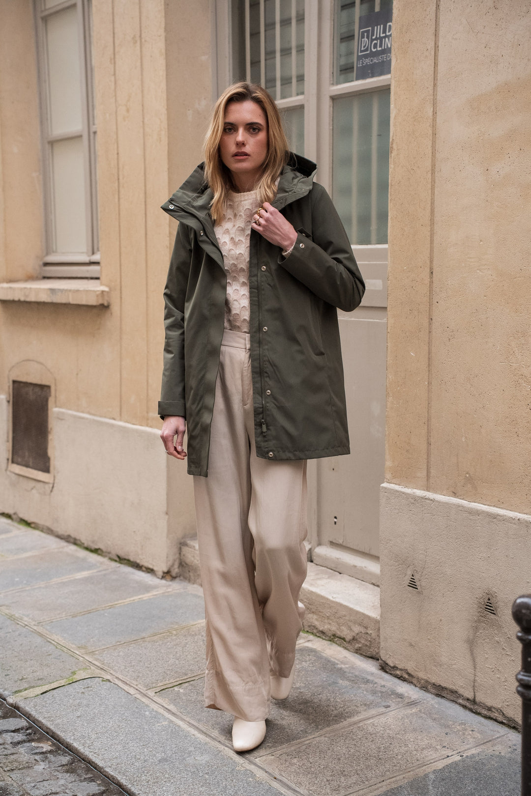 PRÉCOMMANDE (Expédition 25/02)
Imperméable LAURENCE long - Kaki