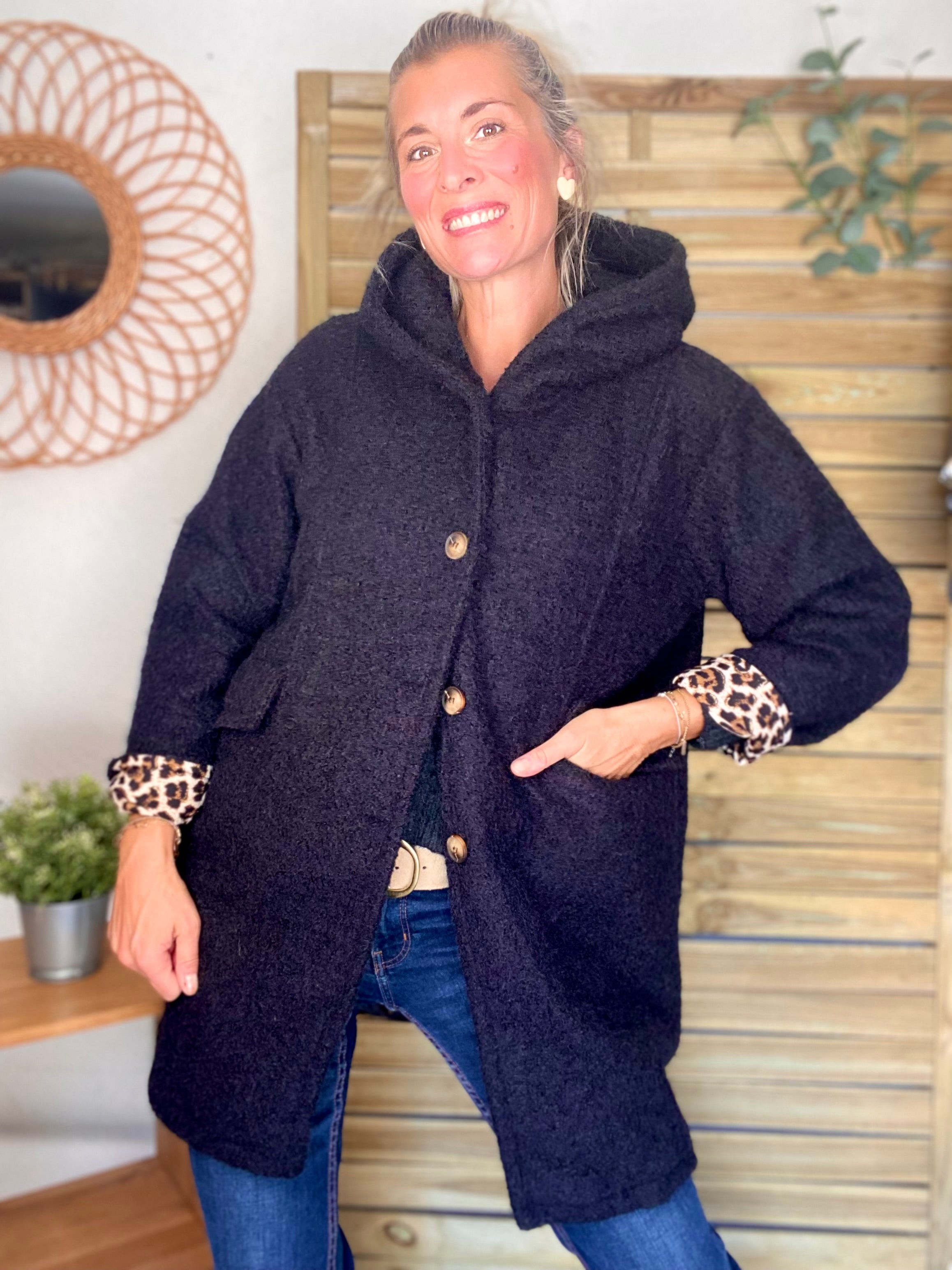 Manteau en laine EUGÉNIE avec détails Léo 🐆 - Noir