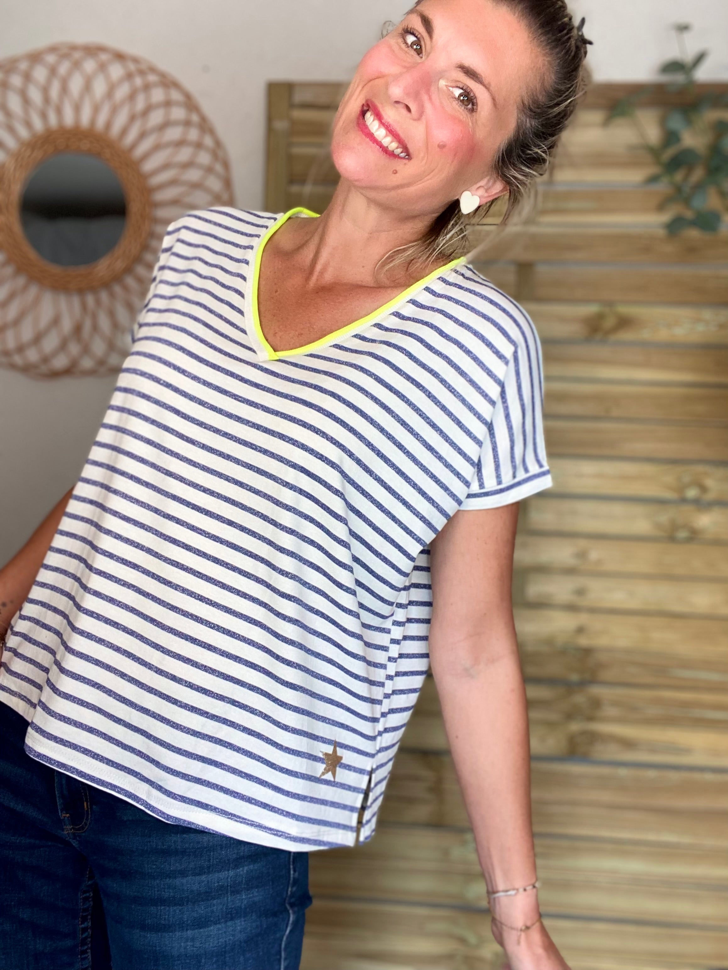 Top rayé col V avec étoile ⭐️ NAOMI - Bleu Jean