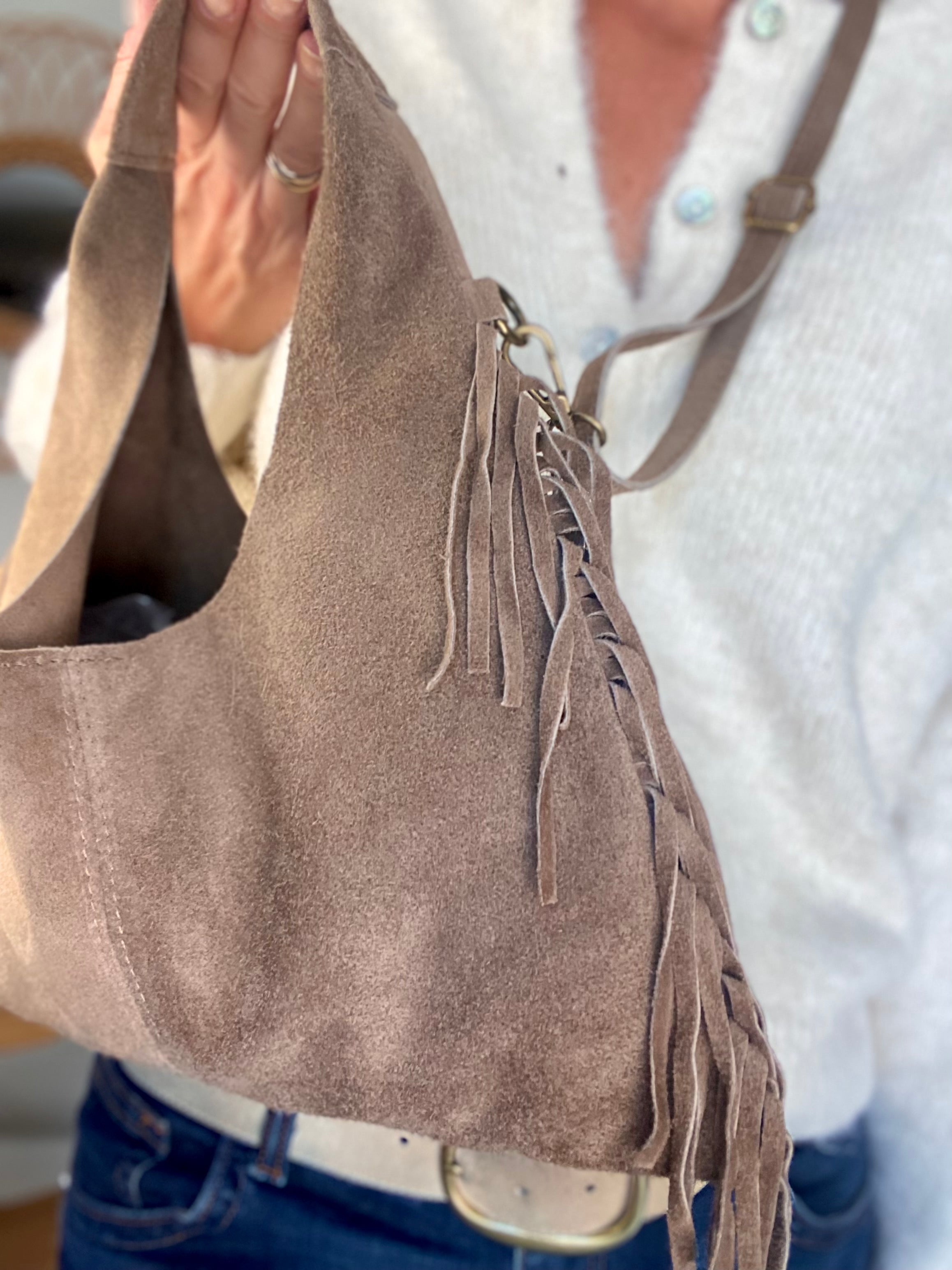 Sac en cuir daim avec franges AARON - Beige taupe