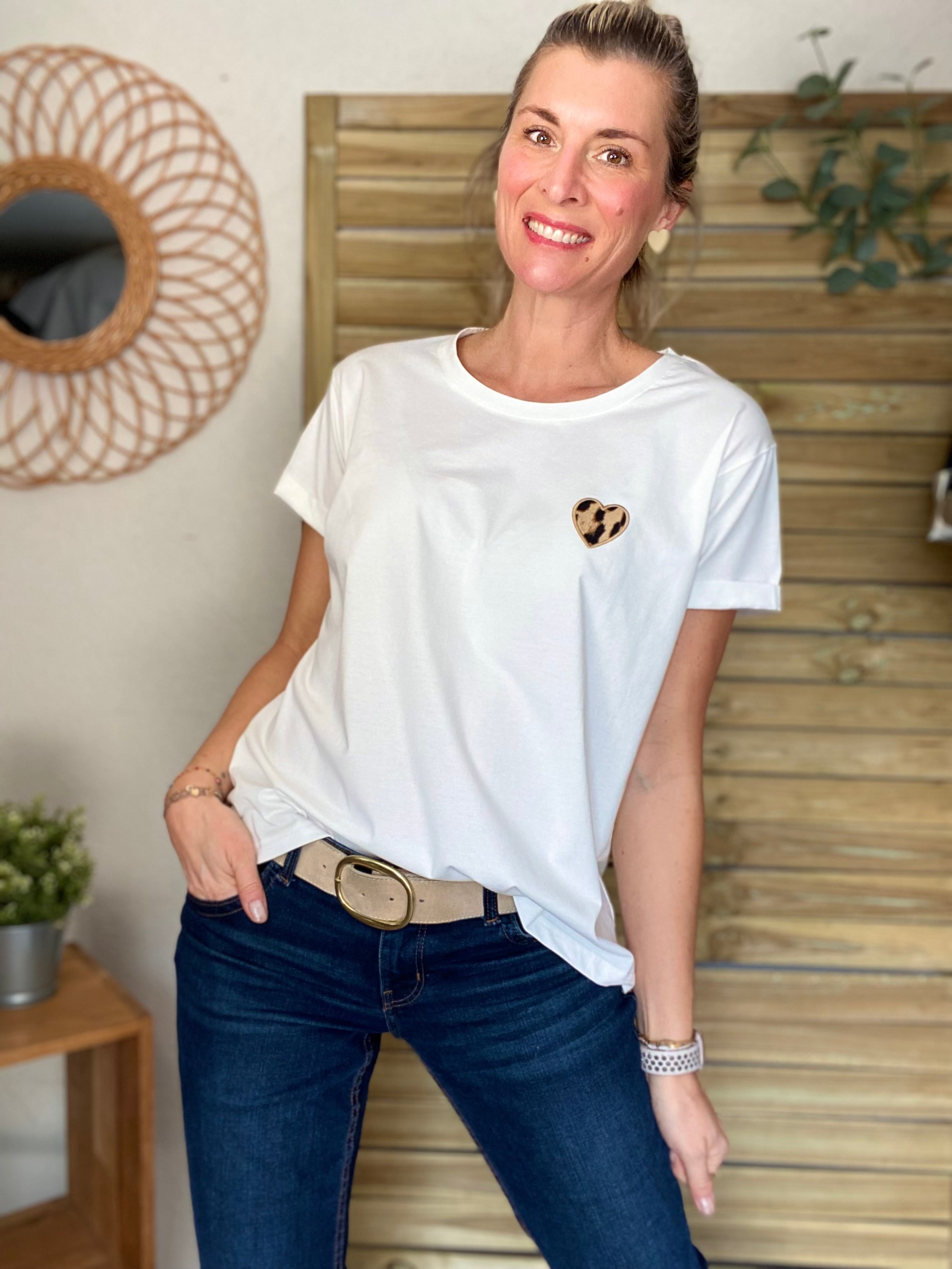 Tee shirt cœur brodé léo 🐆 JULIA - Écru