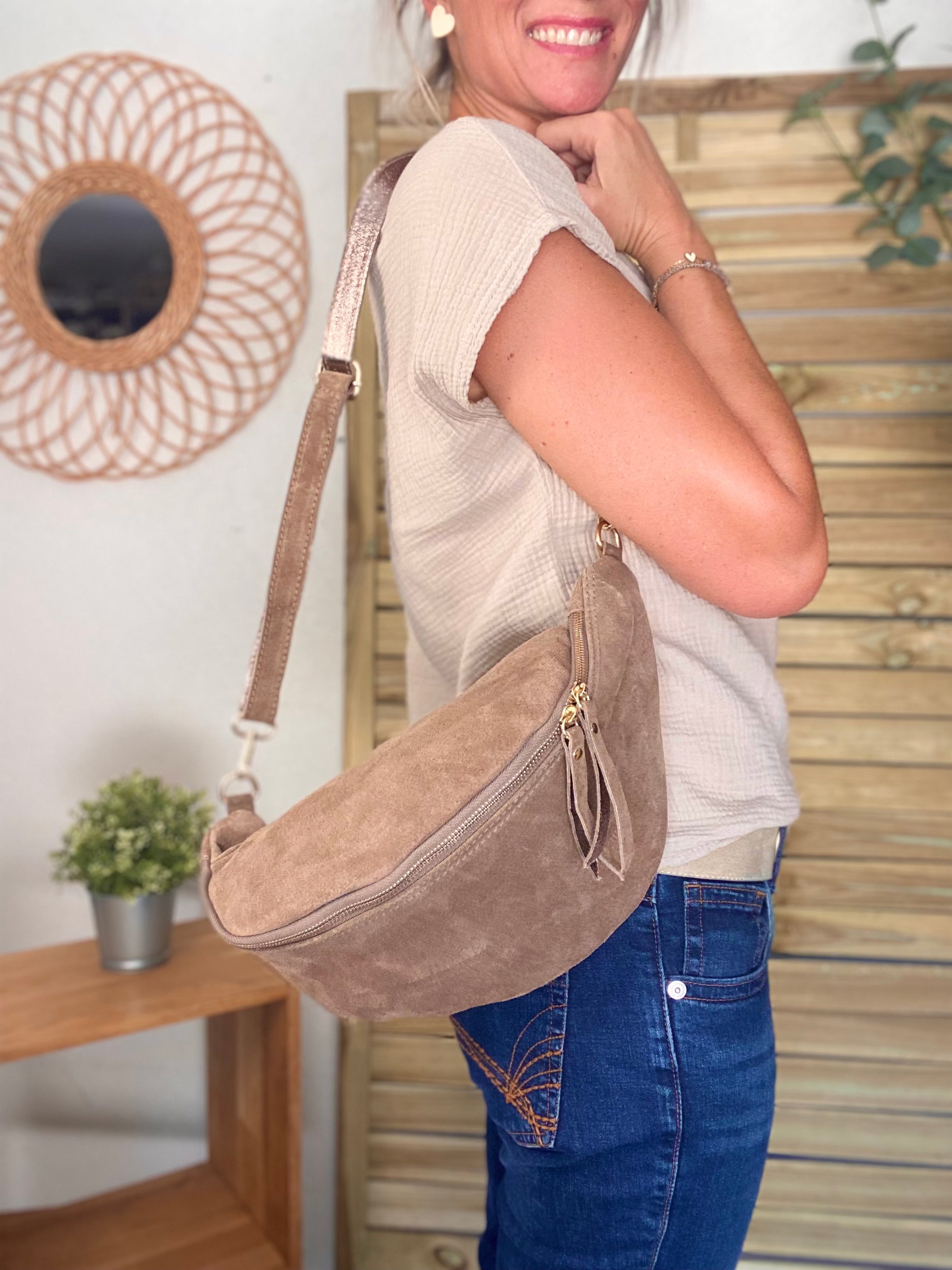 Sac banane XL en croite de cuir - JANE - Taupe