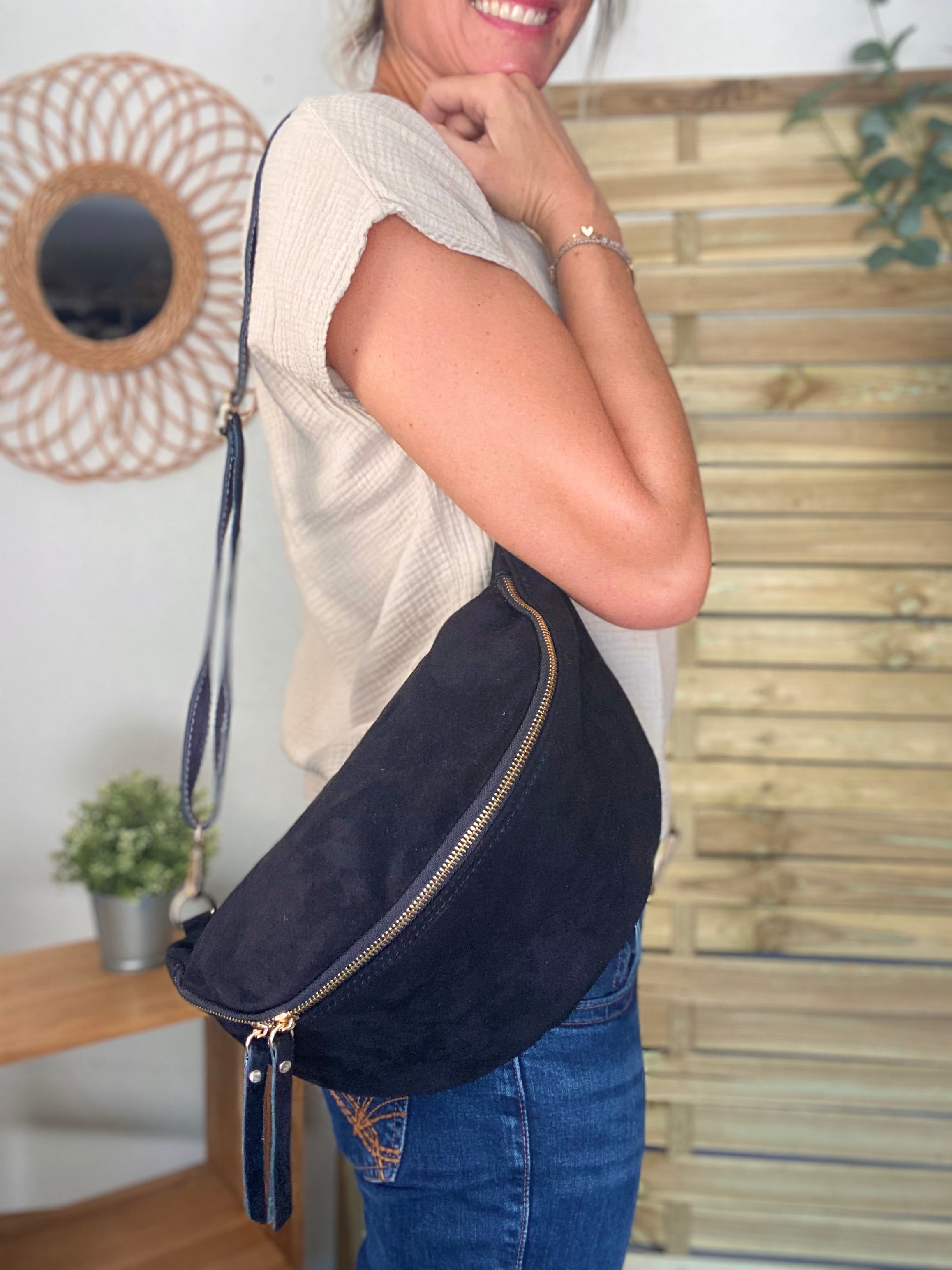 Sac banane XL en croite de cuir - JANE - Noir