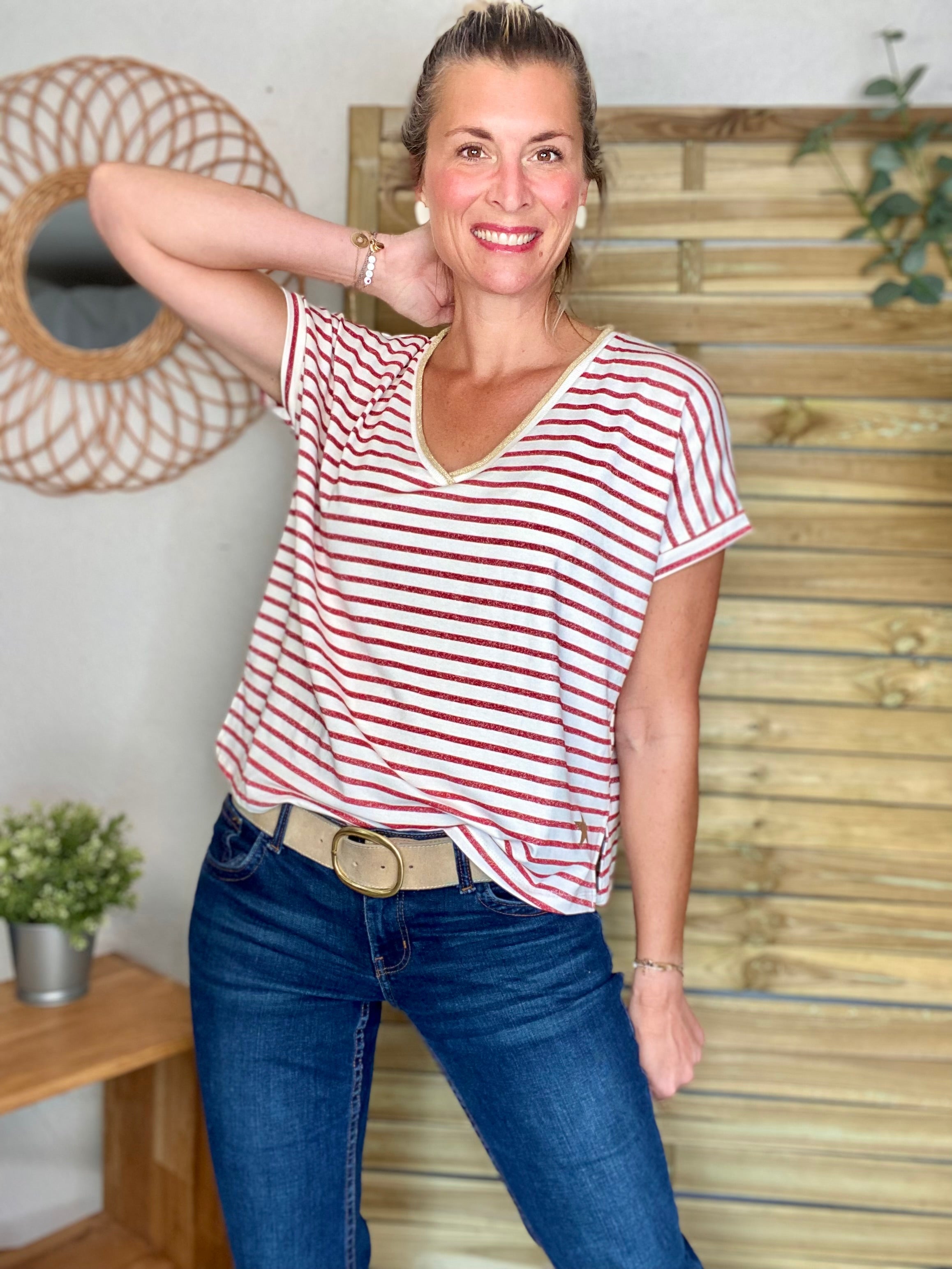 Top rayé col V avec étoile ⭐️ NAOMI - Rouge cerise