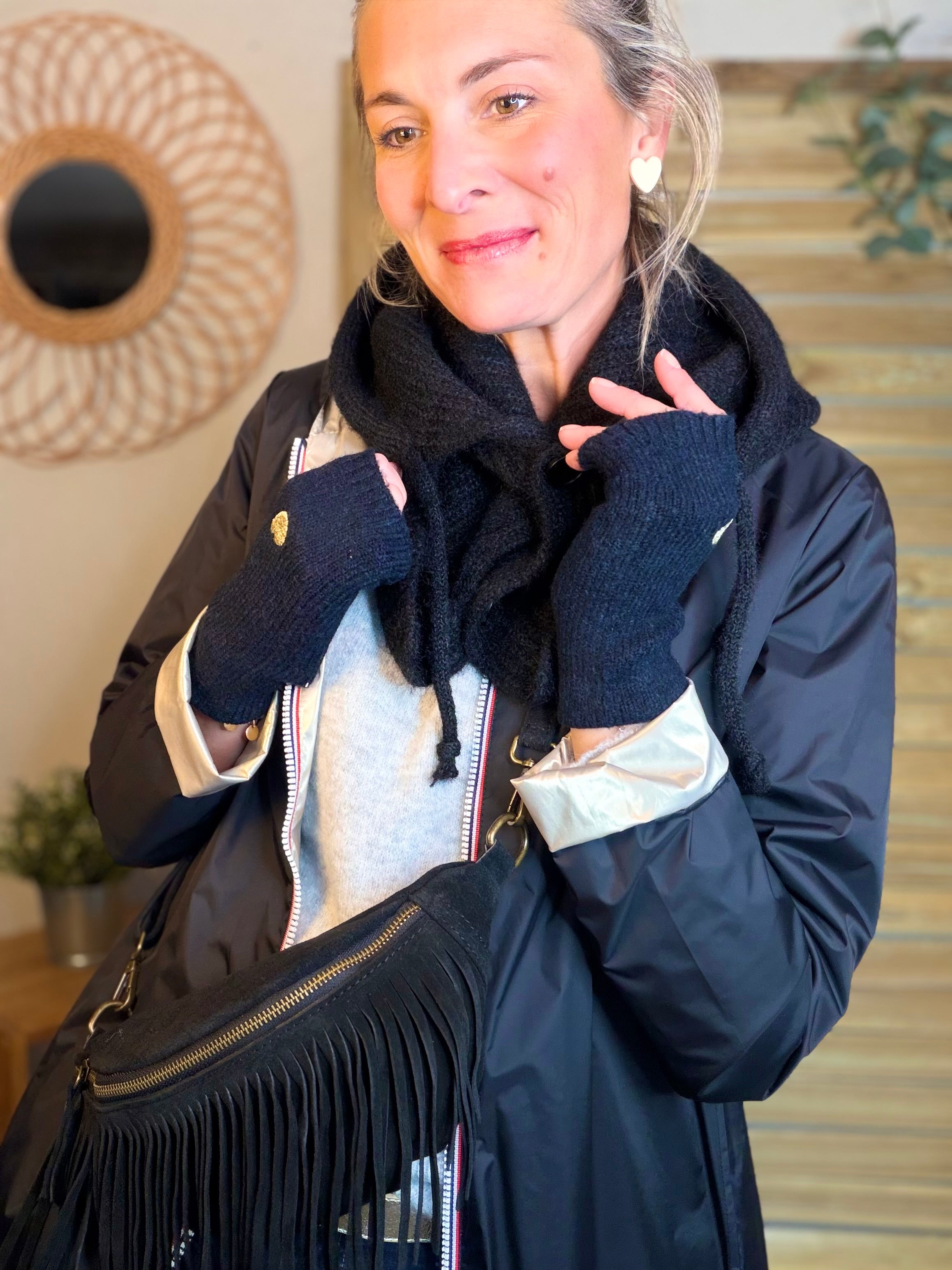 Col cagoule LORIE en maille avec bouton - Noir