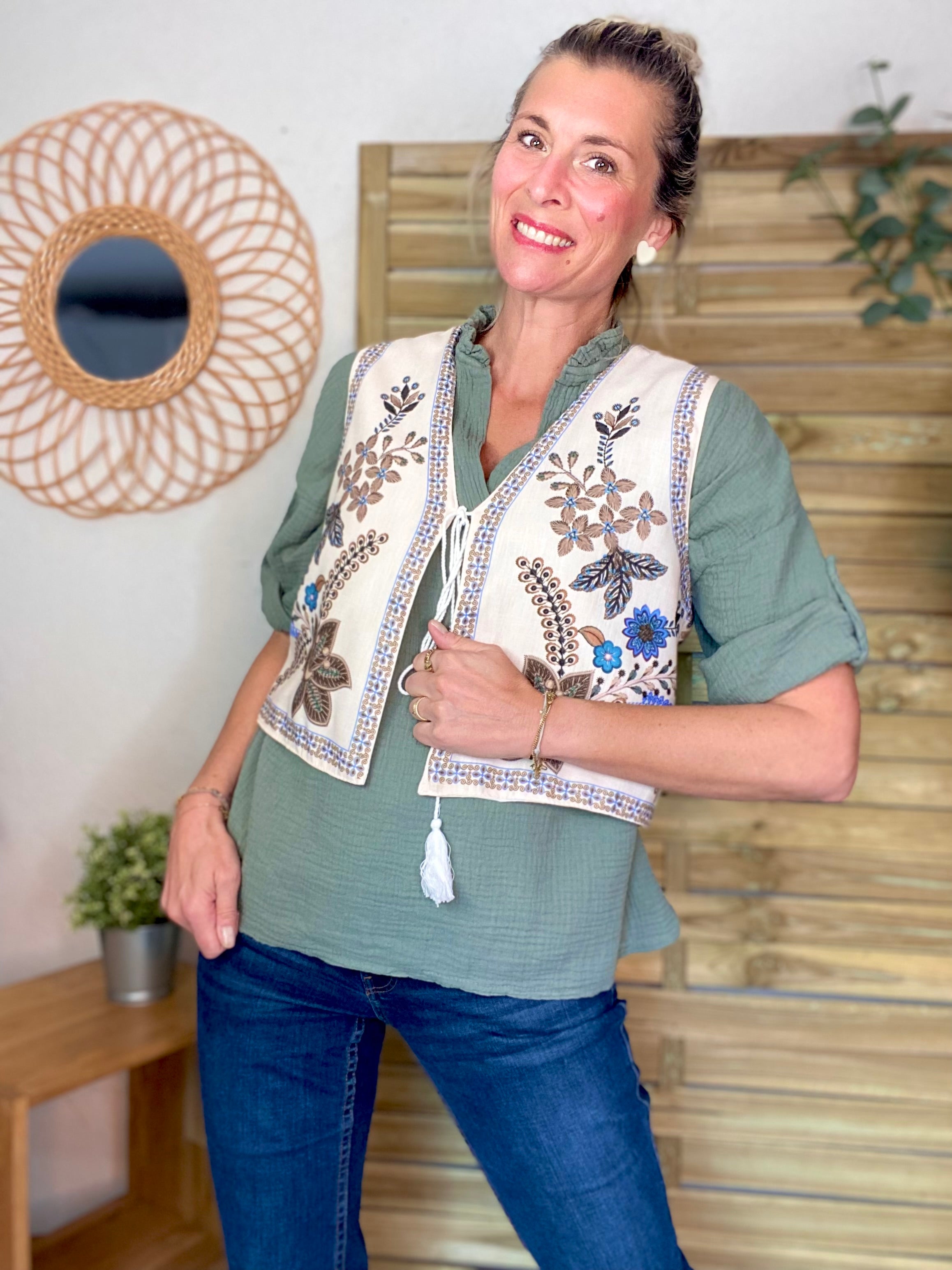 Gilet boléro fleuri Camel bleu MAXINE