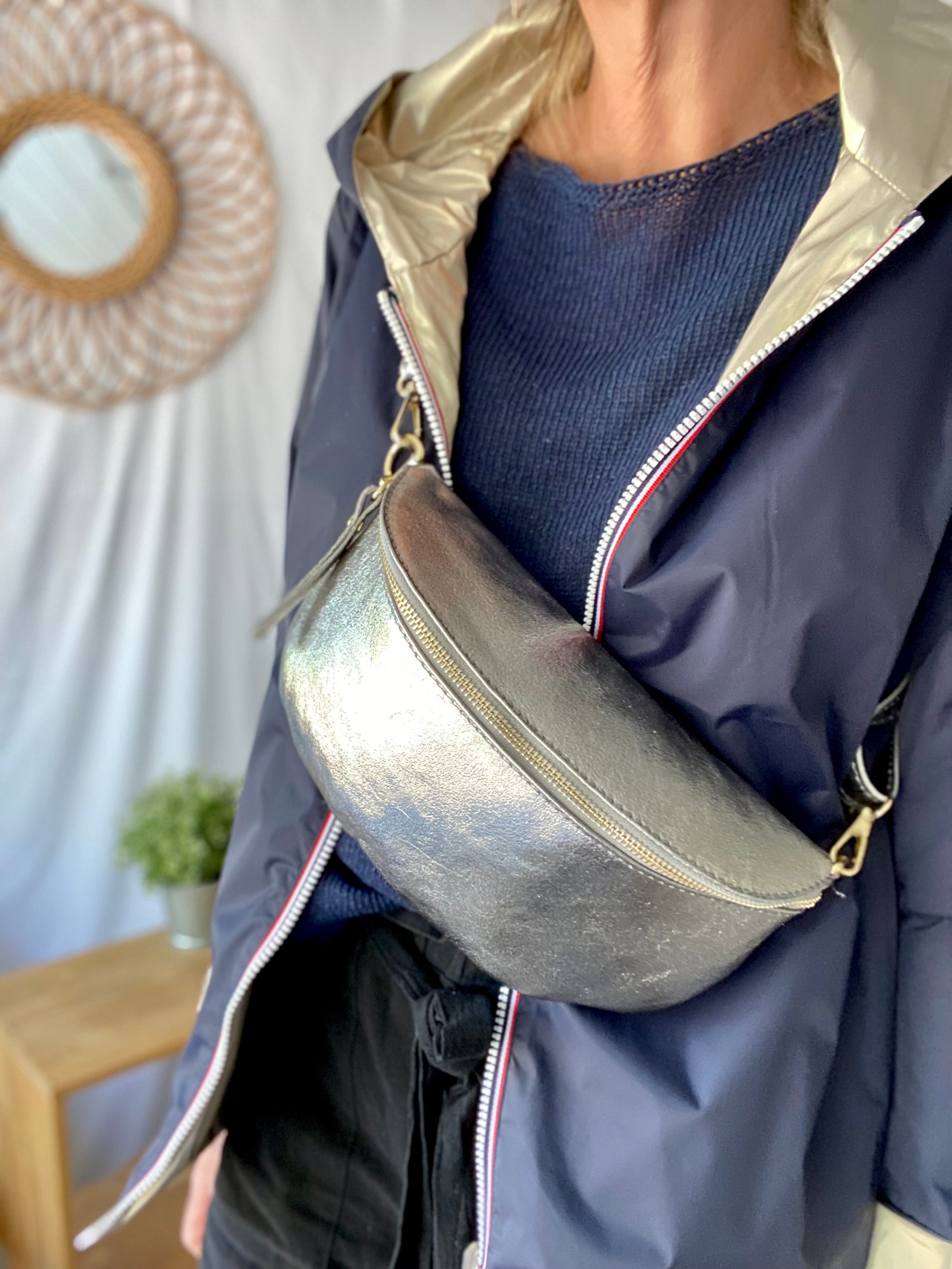 Sac banane L en cuir irisé 28cm - JOYCE - Argent
