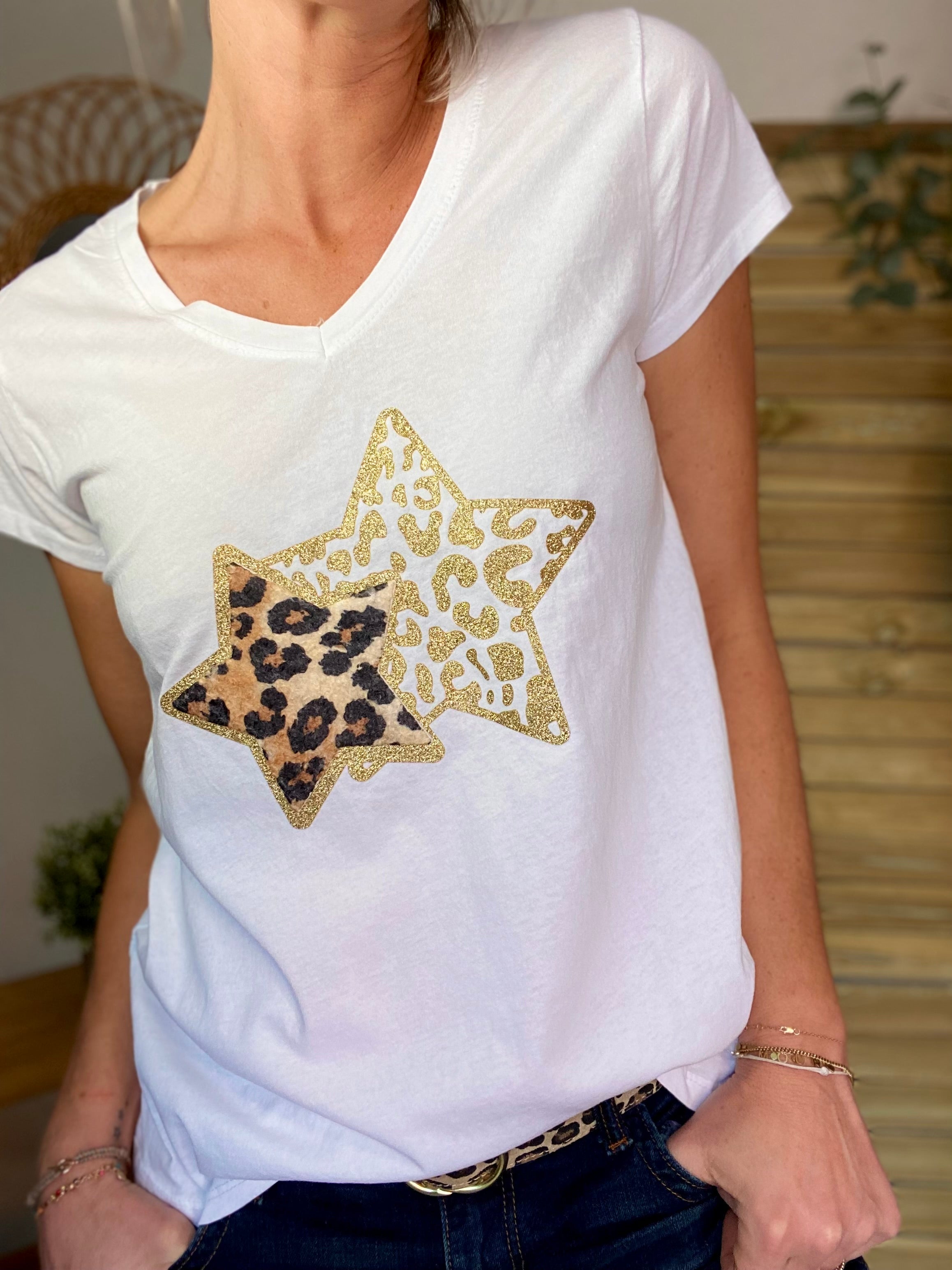 Tee shirt Étoiles dorées et léo TESSA - Blanc