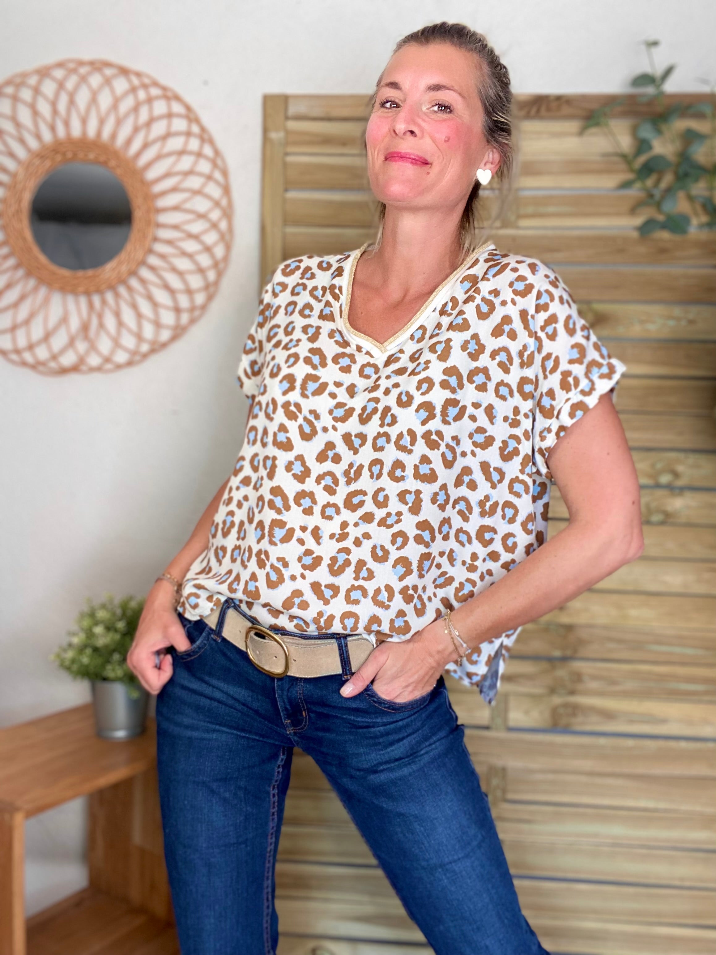 Top imprimé Léo col V avec lurex MISHA - Camel