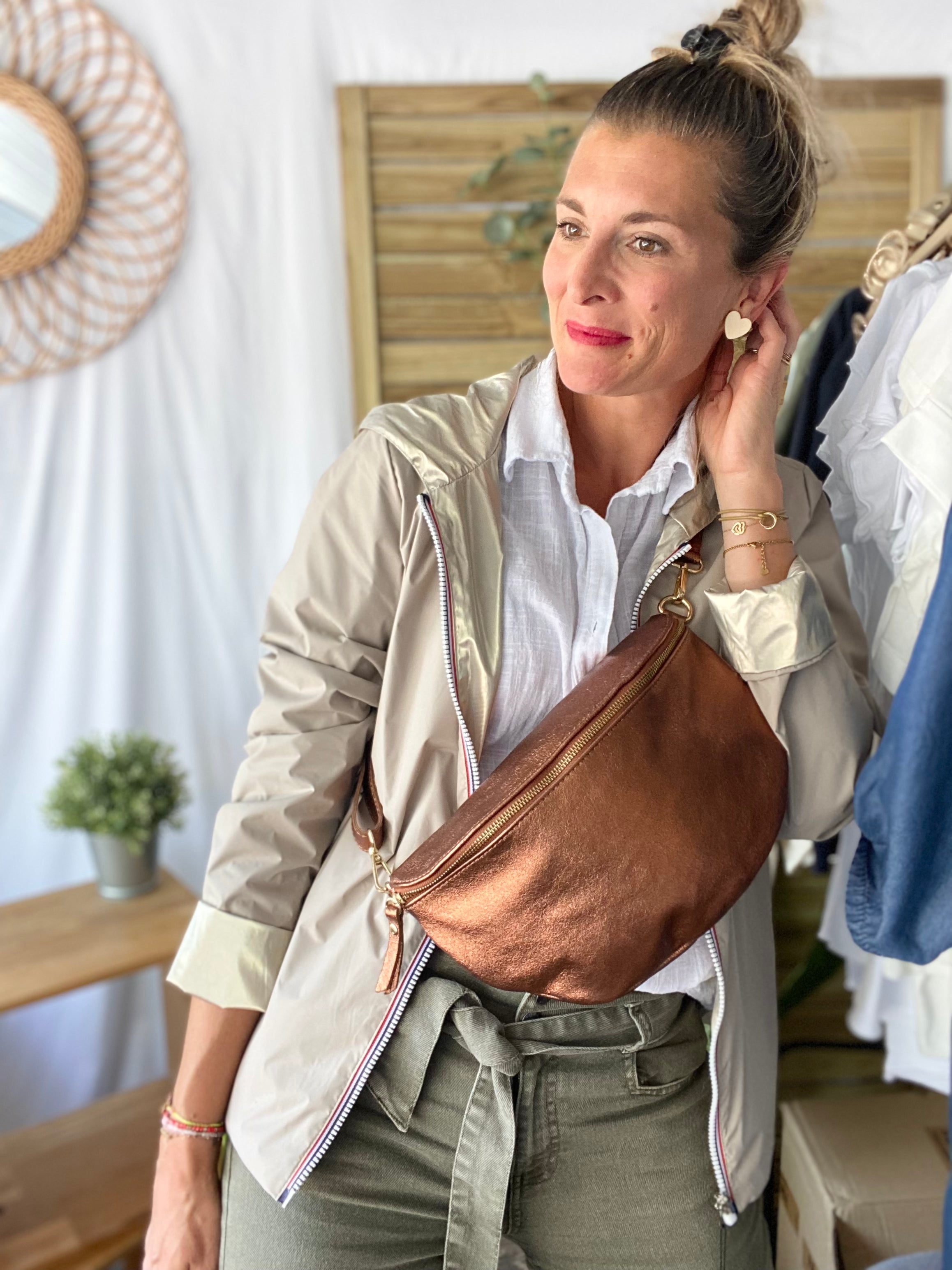 Sac banane XL en cuir irisé 30cm - JANIS - Camel