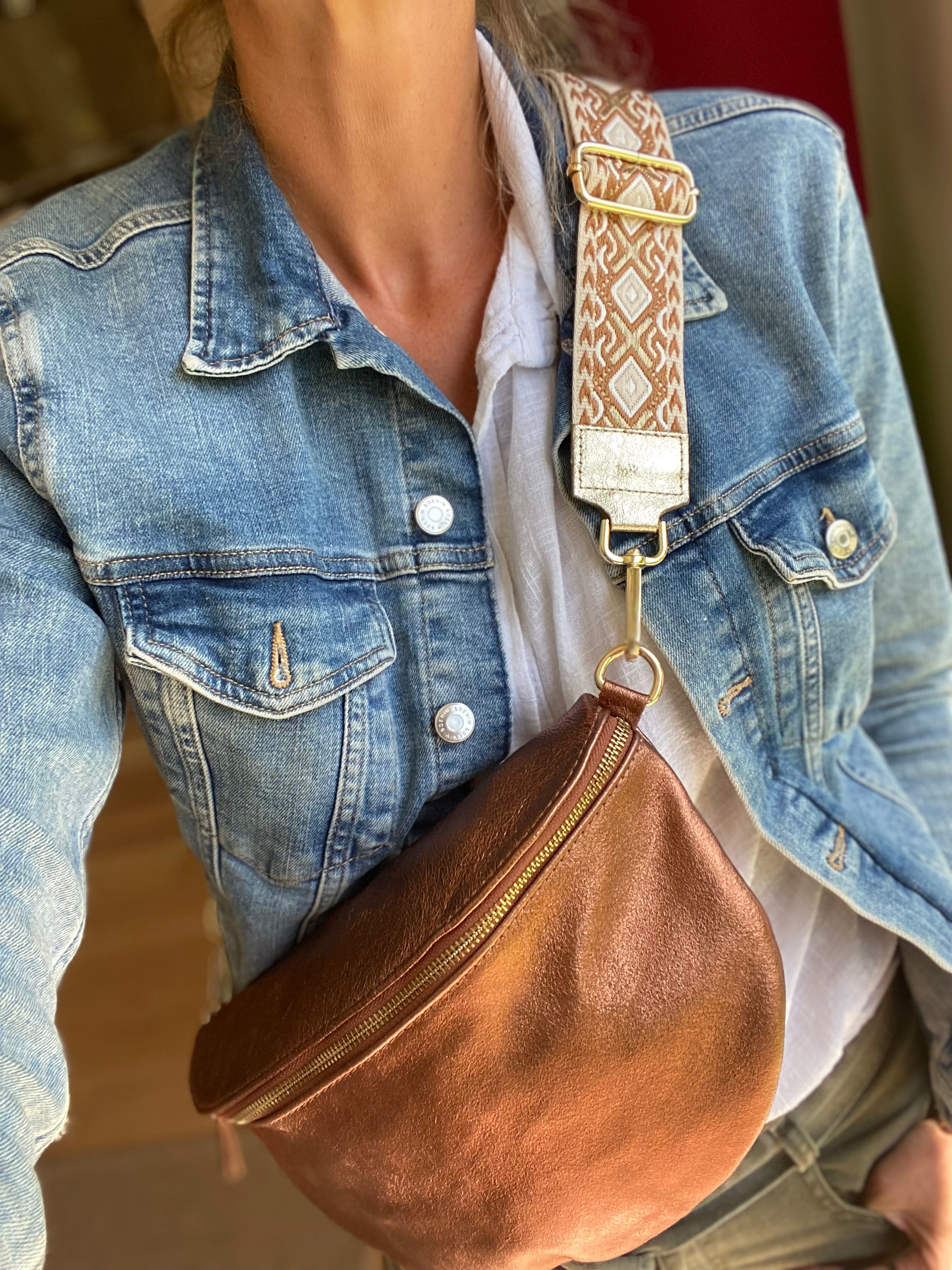 Sac banane XL en cuir irisé 30cm - JANIS - Camel