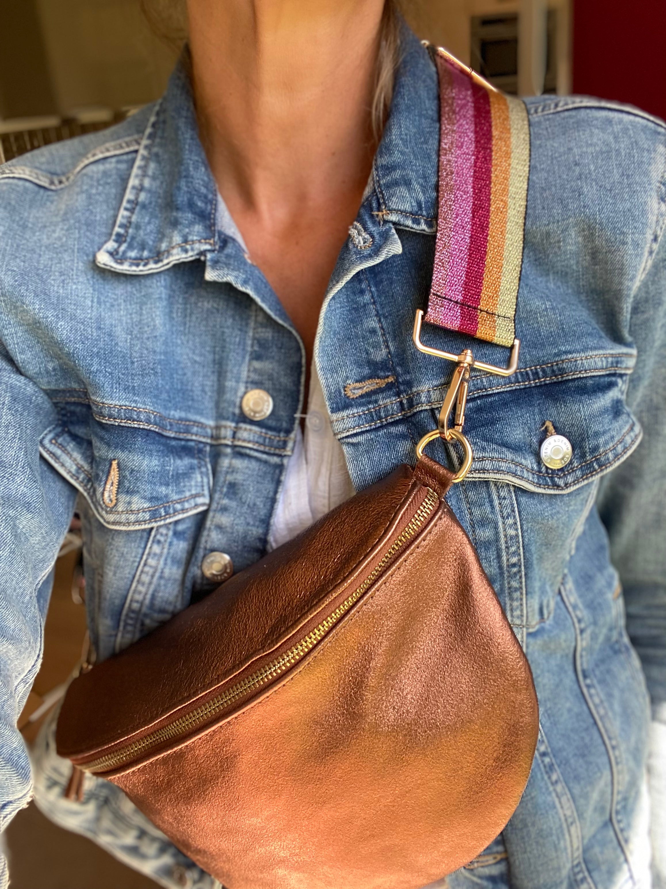 Sac banane XL en cuir irisé 30cm - JANIS - Camel