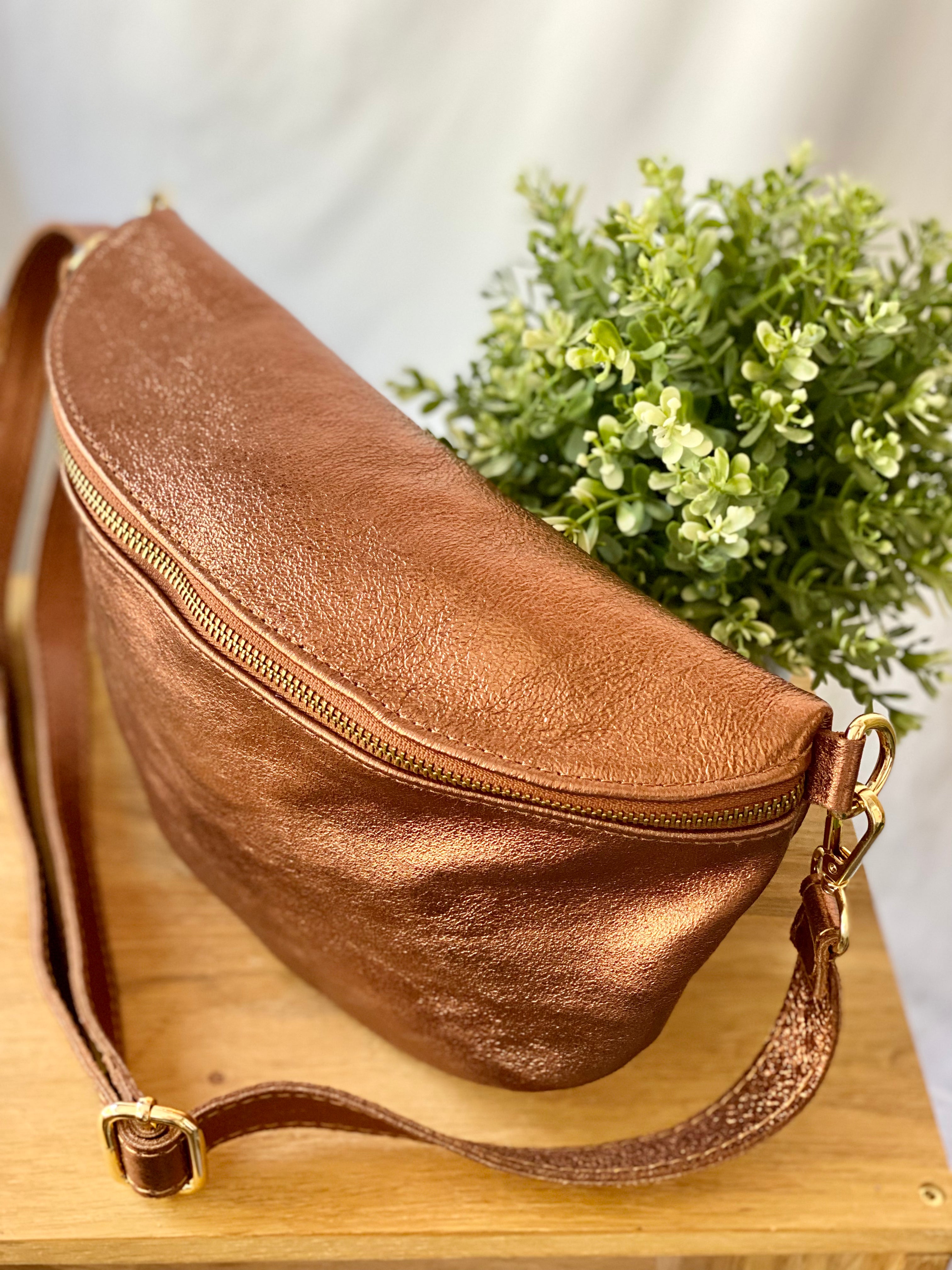 Sac banane XL en cuir irisé 30cm - JANIS - Camel