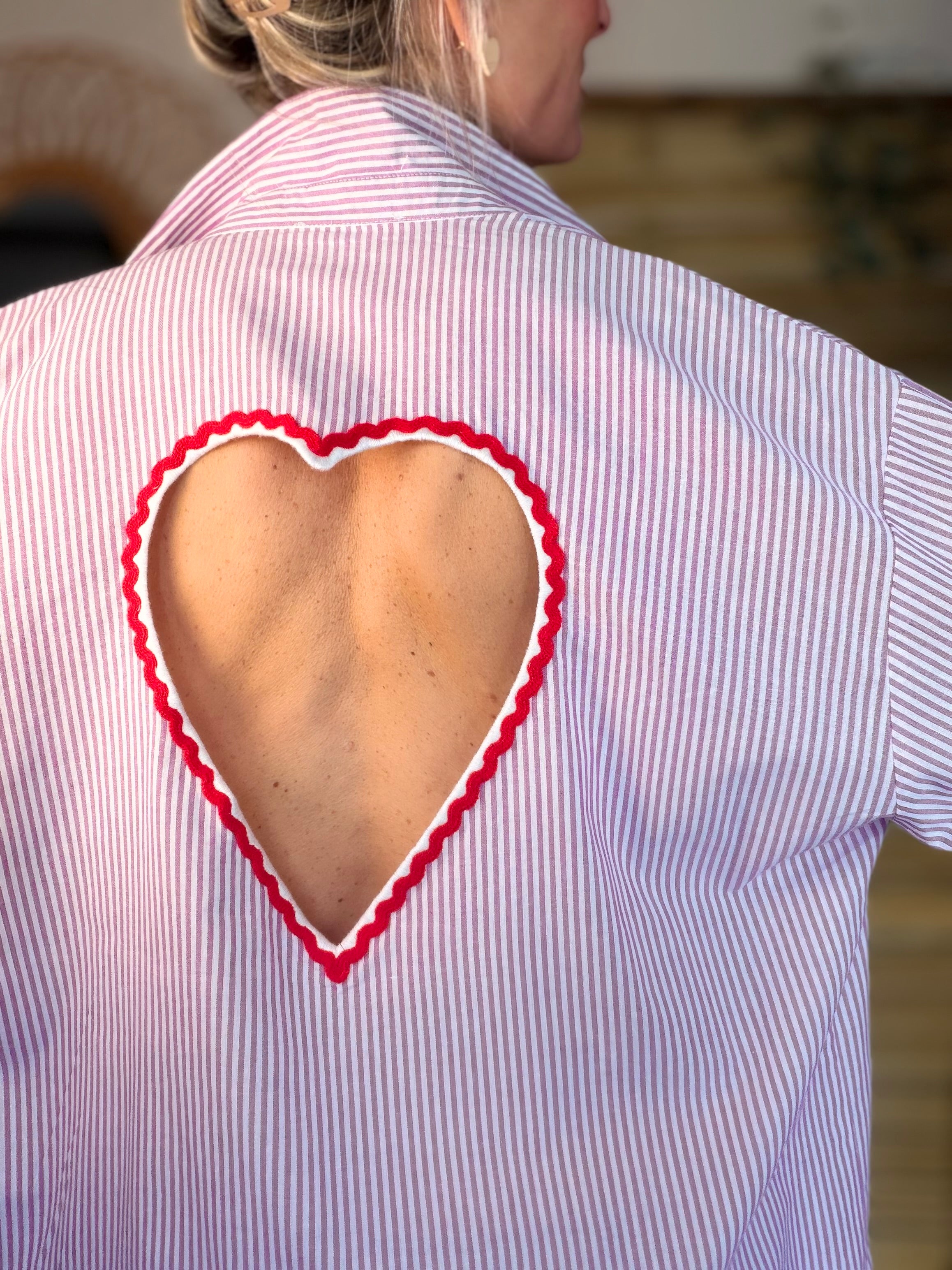 Chemise rayée rose cerise cœur ajouré dos ❤️ AMANDA