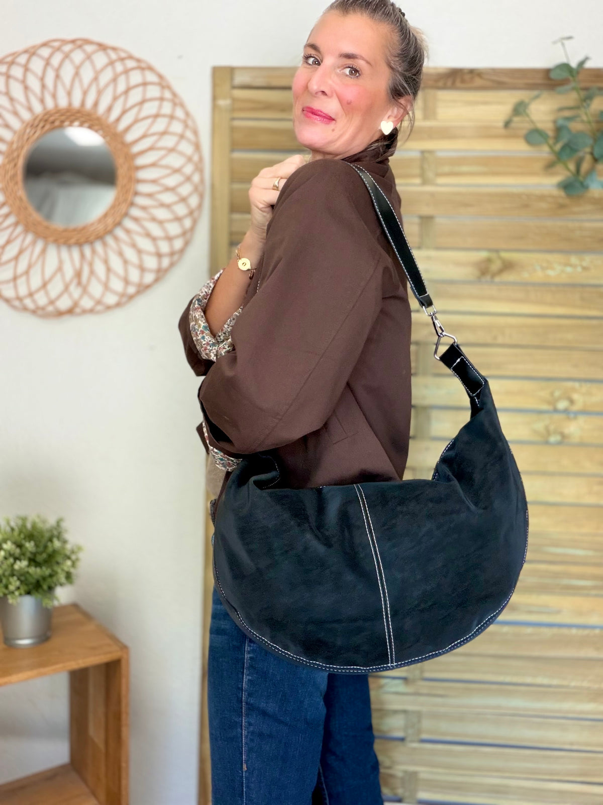 Sac besace XXL en simili cuir brossé - HAROLD Noir