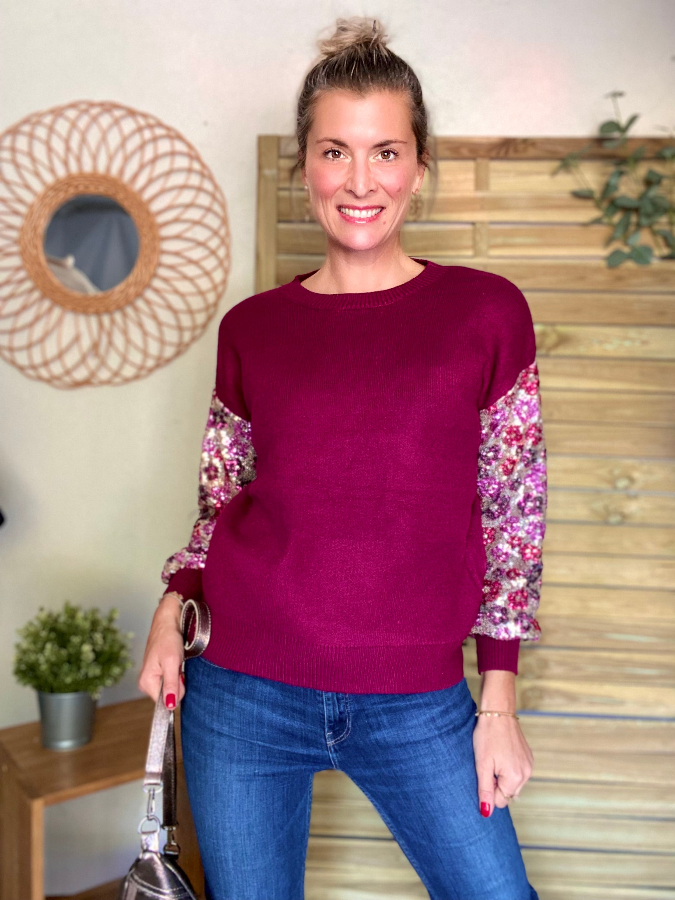 Pull ANDRÉA avec manches à sequins motif fleurs - Bordeaux