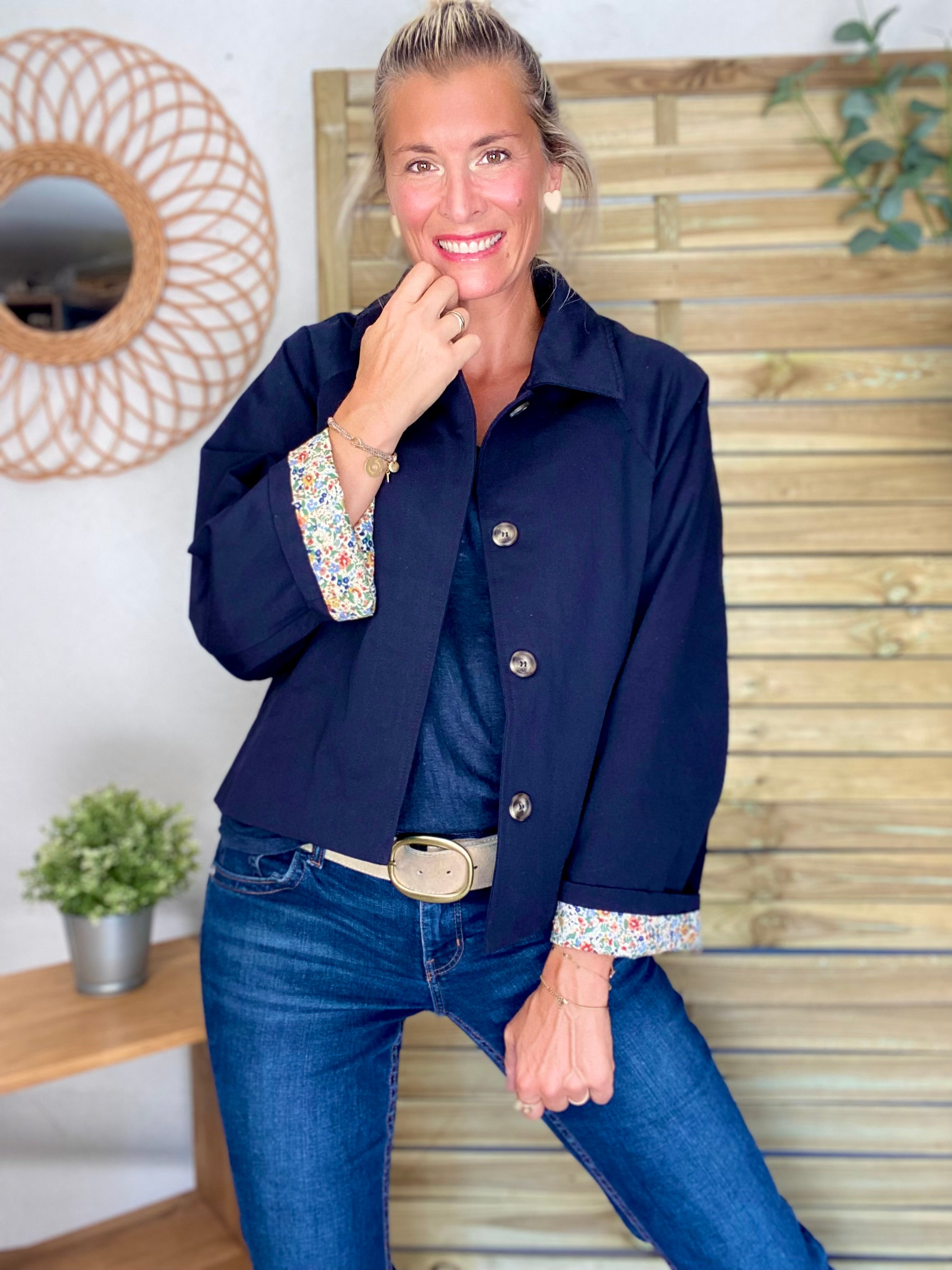Veste Trench en coton bleu marine avec Liberty - MAHAUT