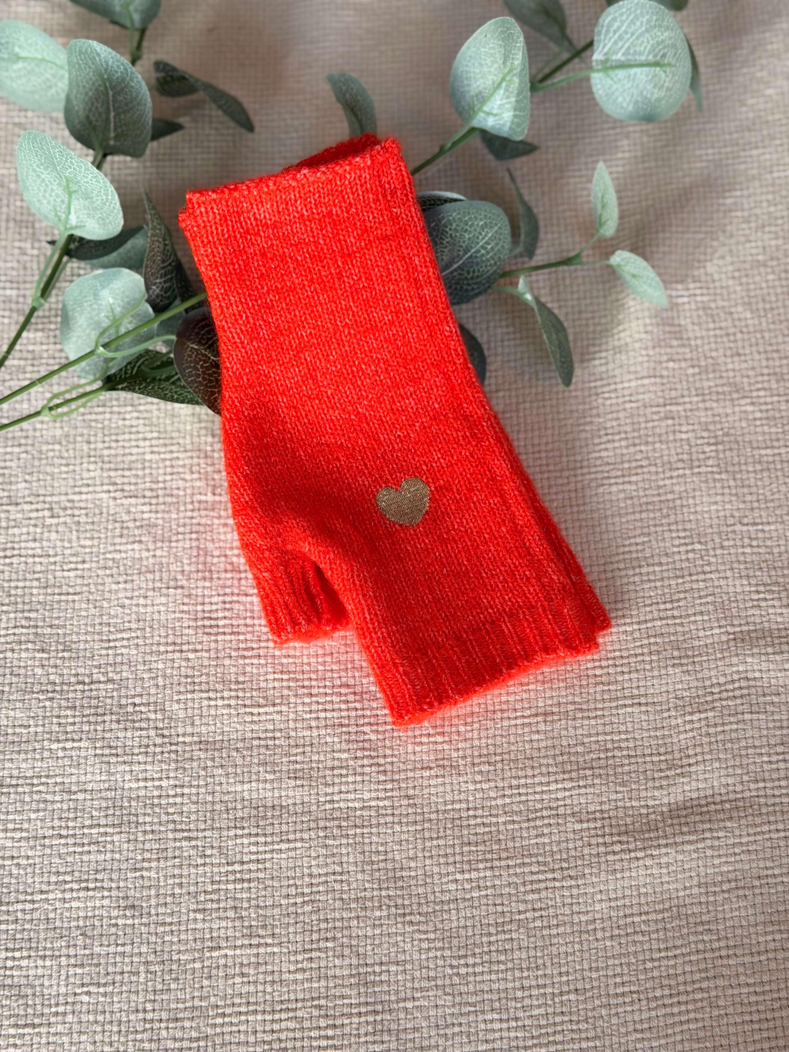 Mitaines CLARISSE avec coeur brodé 💛❤️