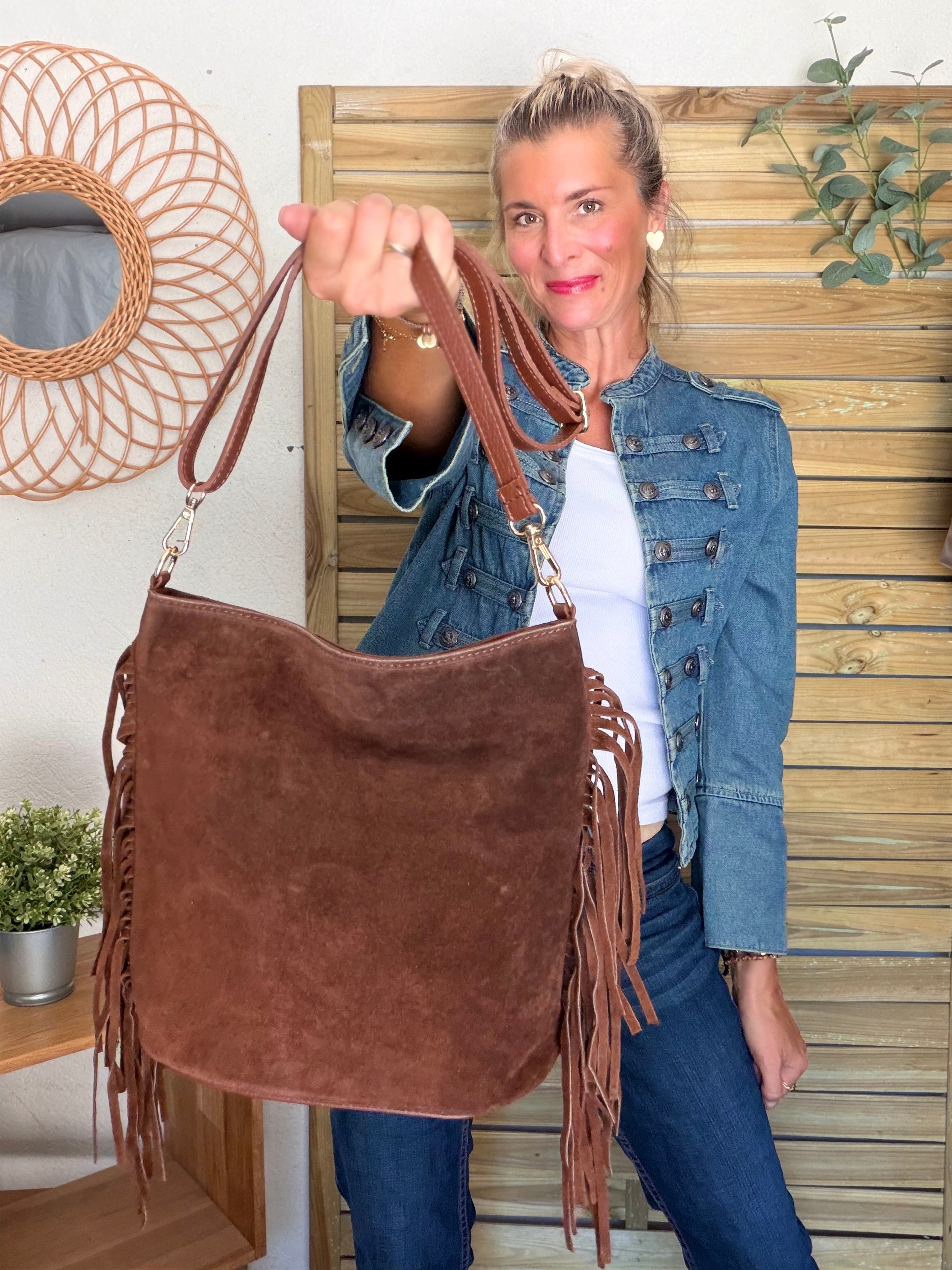 Sac seau en cuir daim avec franges KYLIE - Camel foncé (Café)