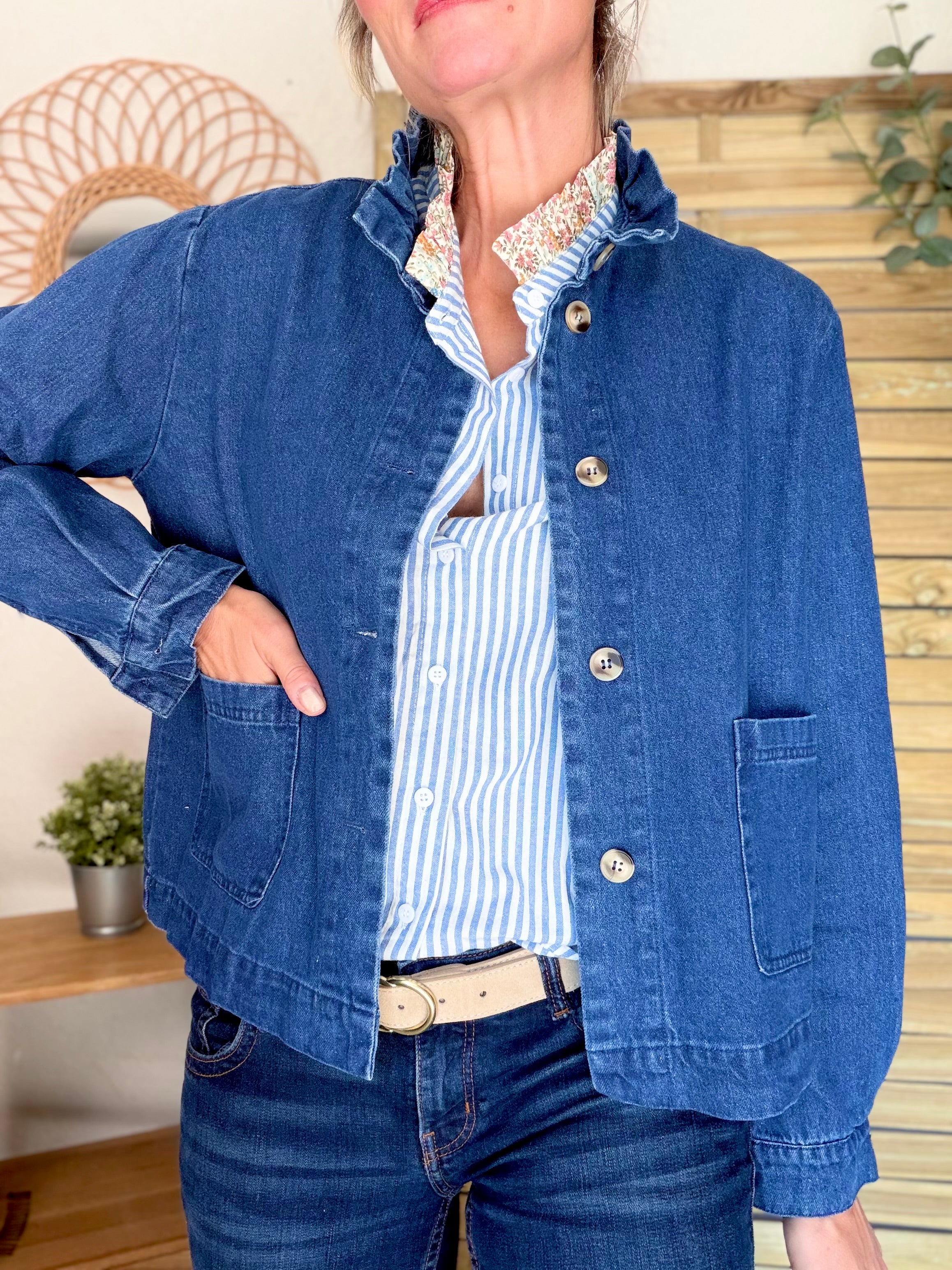 RETOUR EN STOCK MI JUIN - Veste courte légère en jean col volanté JUNON