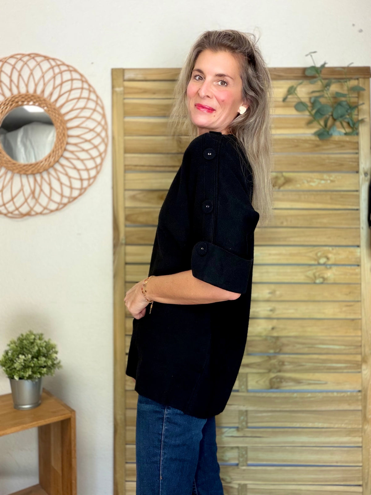 Pull long, col V, ornements boutons CHIARA Noir