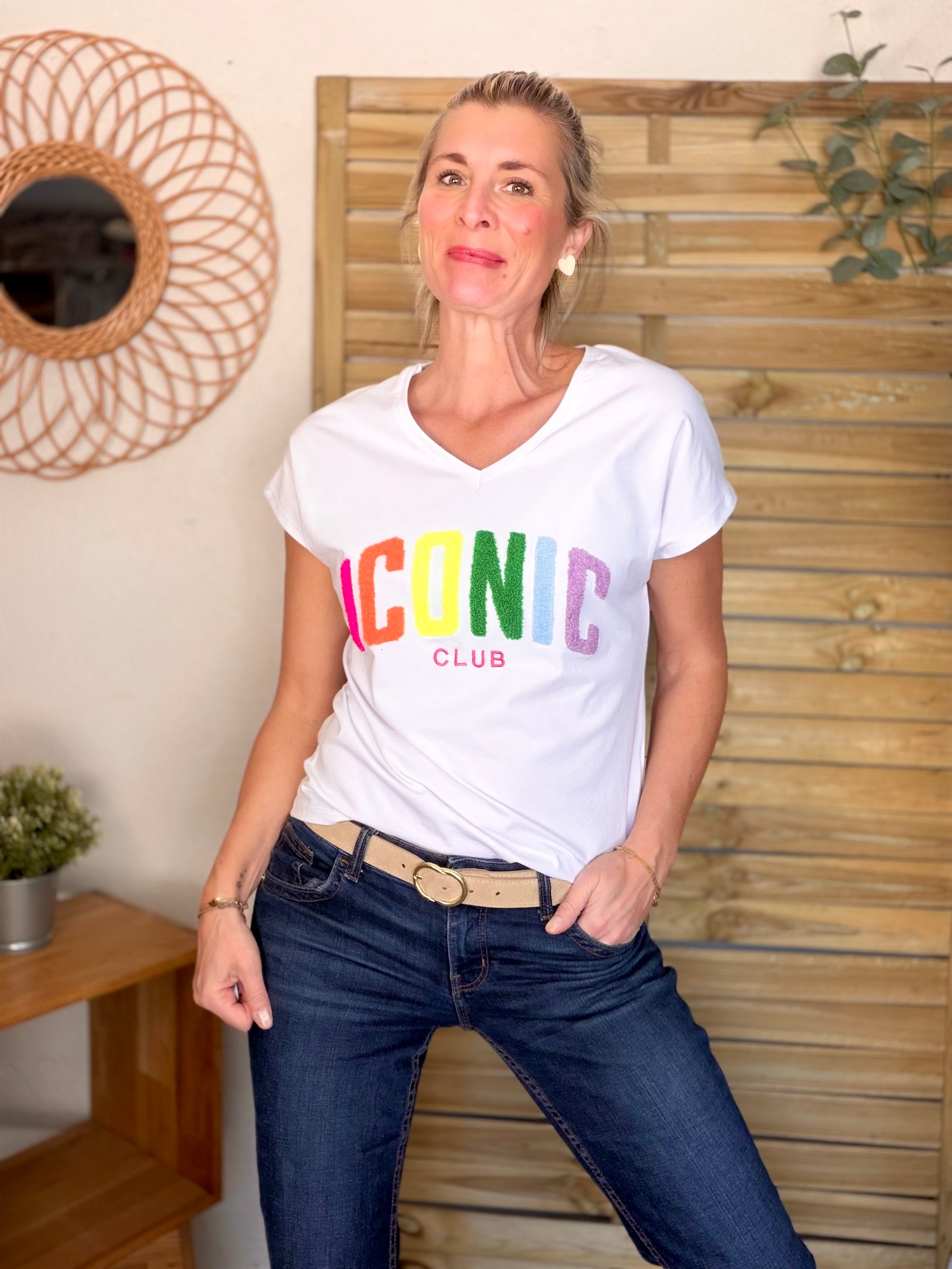 Tee shirt col V cœur ICONIC club MIRANDA Blanc