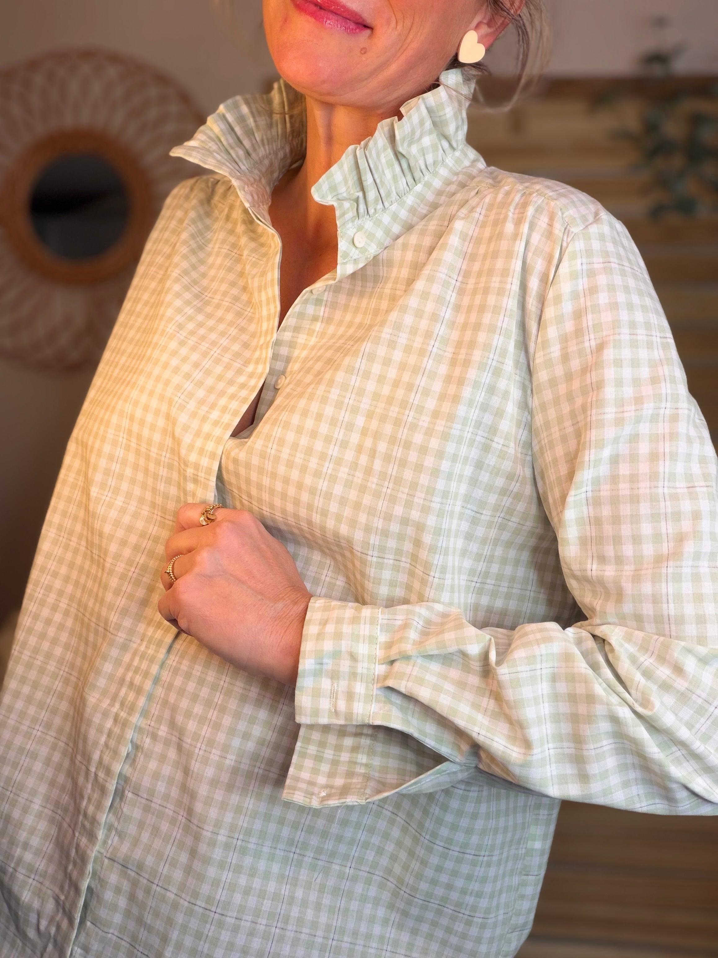 Chemise imprimée vichy, col victorien volanté MEREDITH - Vert d’eau