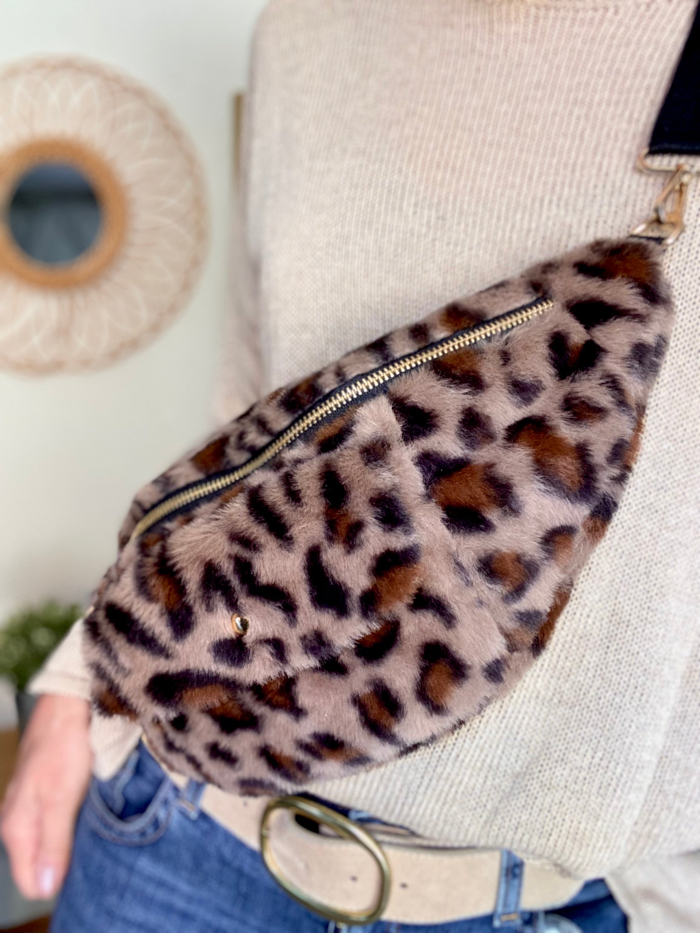 Sac banane XL avec poche avant, fourrure Léo - CHELSEA 🐆