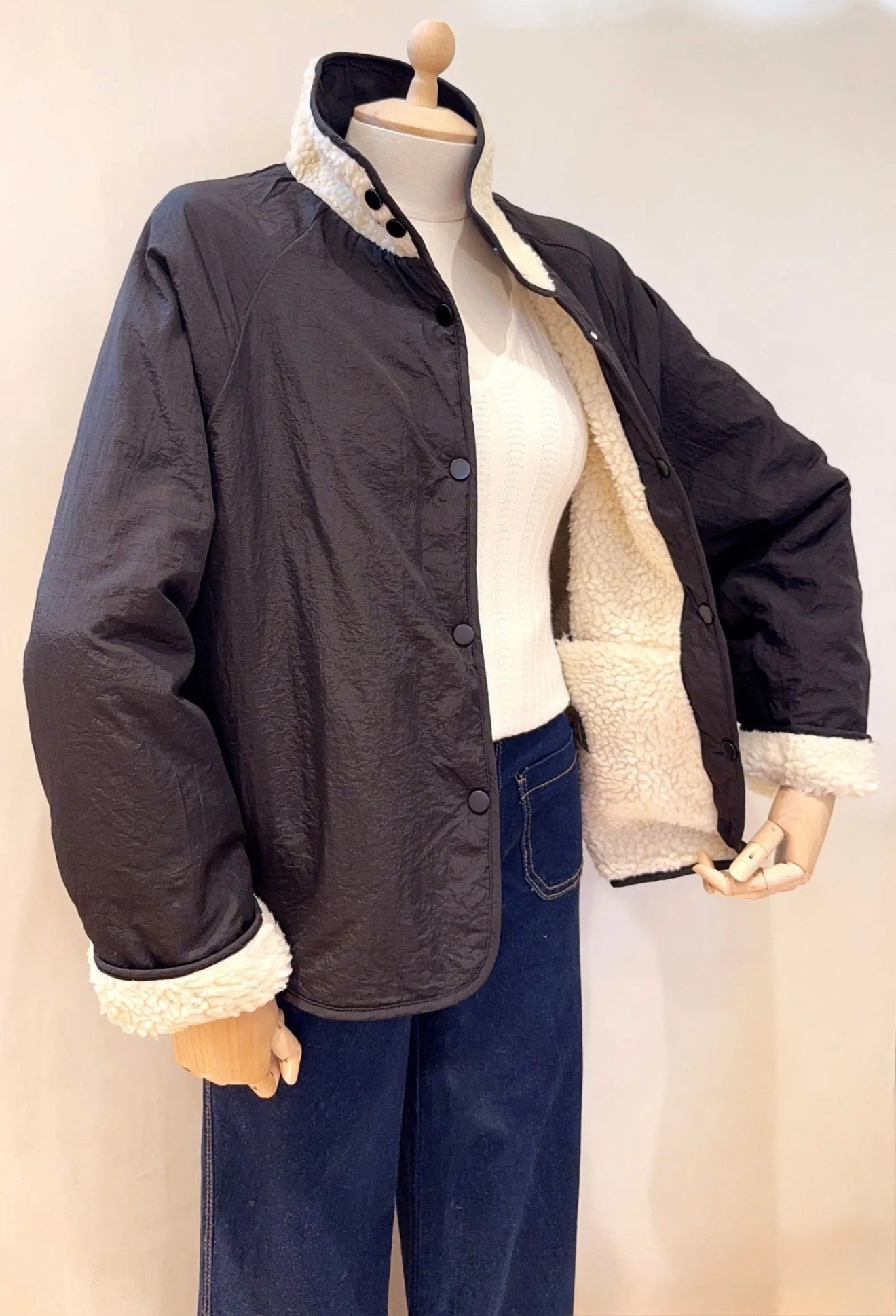 Veste matelassée réversible Sherpa AMÉLIE Noir / Écru
