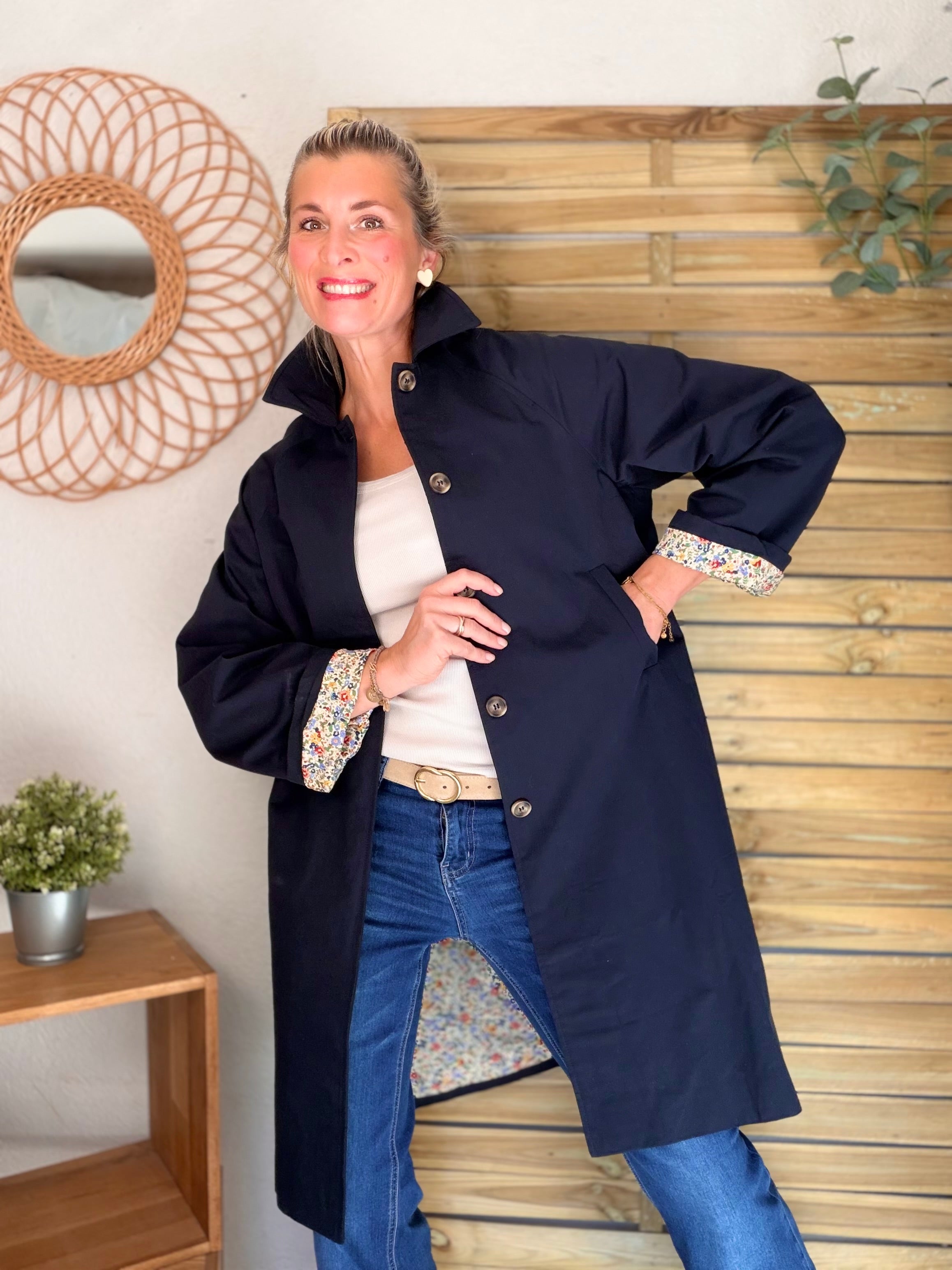 Veste Trench en coton Bleu marine avec Liberty - MAHAUT MI LONG - LILI et LALA (DÉSTOCKAGE sur Taille S)