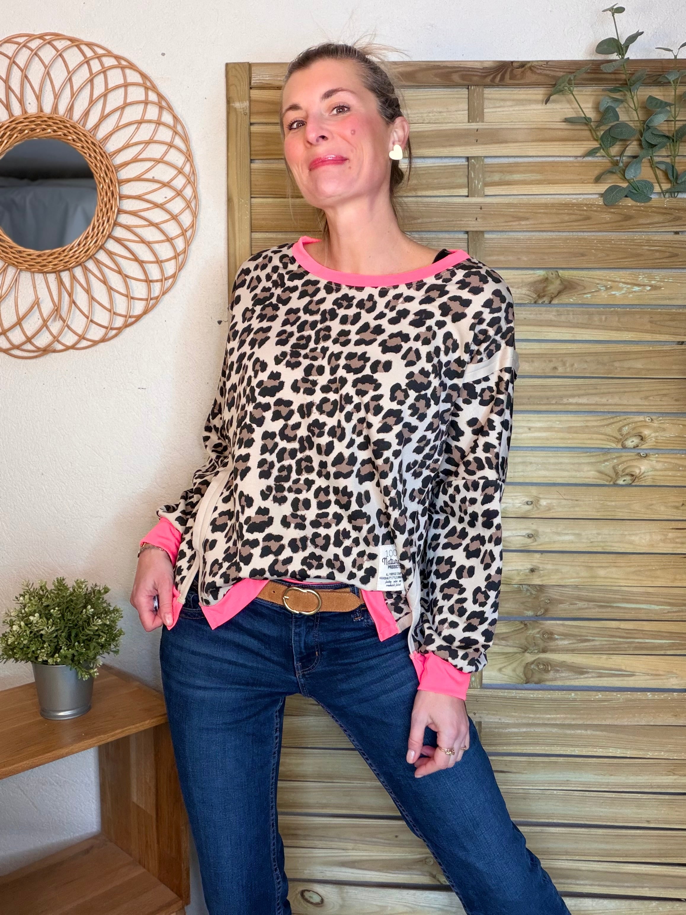 Sweat léger imprimé Léo rose fluo 🐆 ANOUK