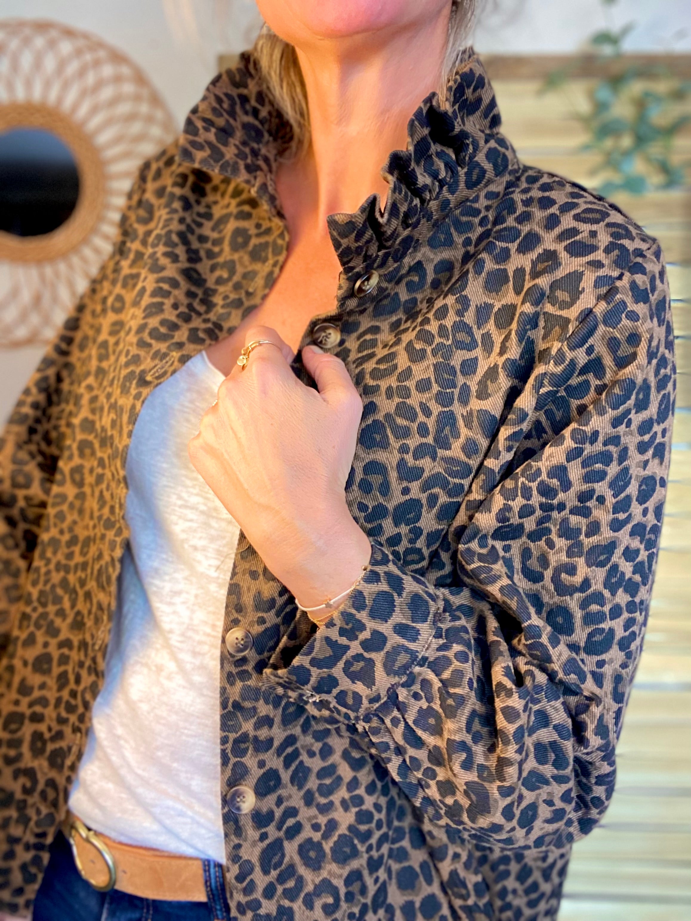 Veste / Chemise en coton, col victorien volanté LISA - Léo 🐆