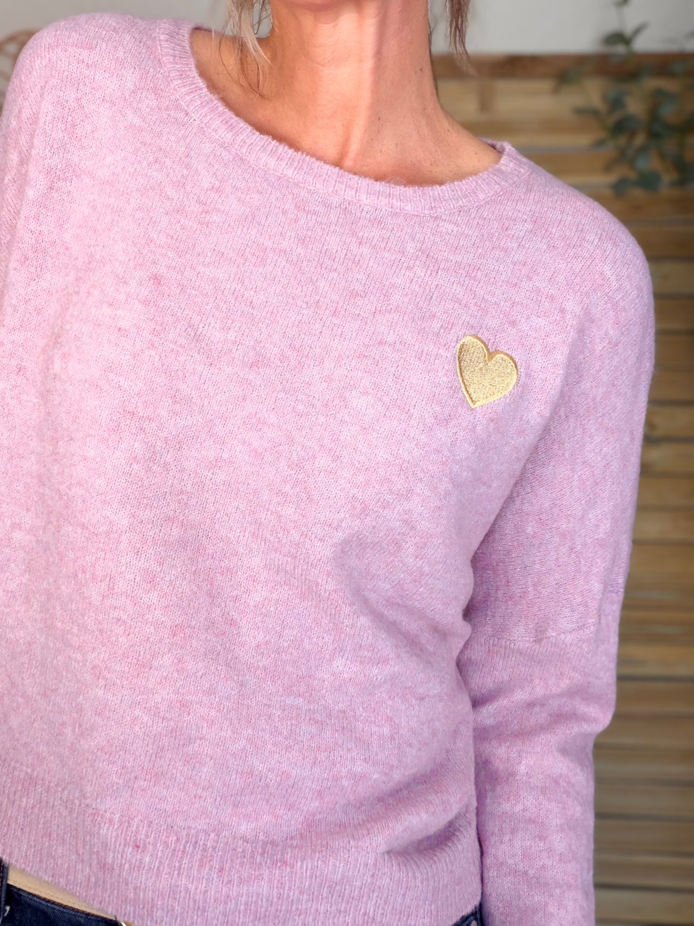 Pull léger en maille cœur doré brodé 💛 MELISSA - Parme chiné
